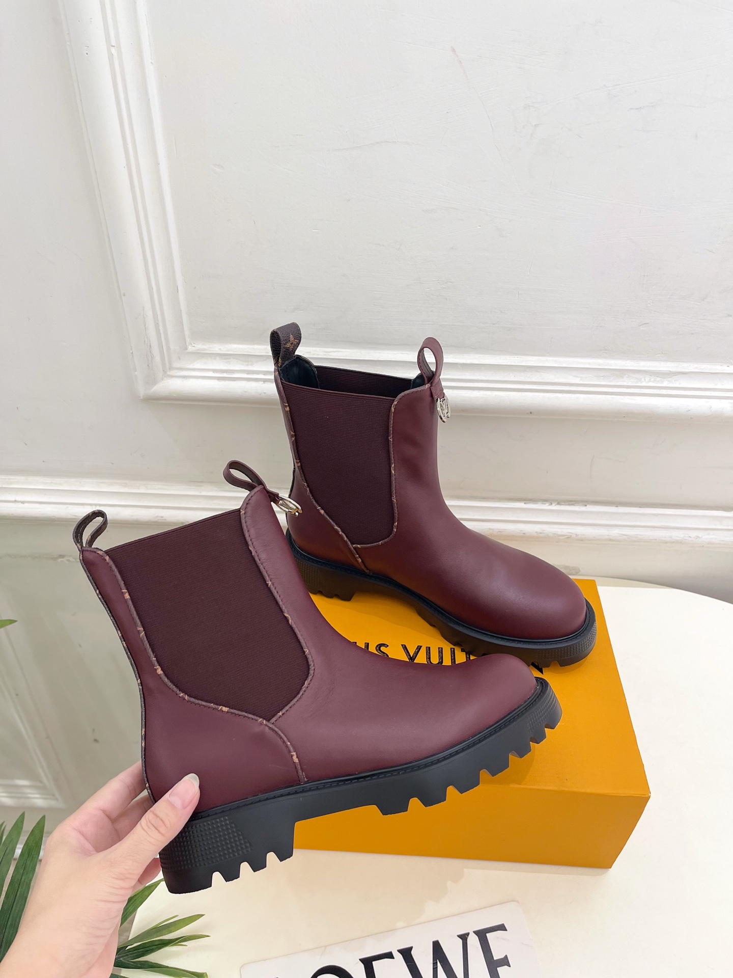 LV | 路易威登 25𝐬𝐬🧡💚2025秋冬新品 顶级版本⚠️专柜主打最新款 经典老花切尔西短靴 硬货上