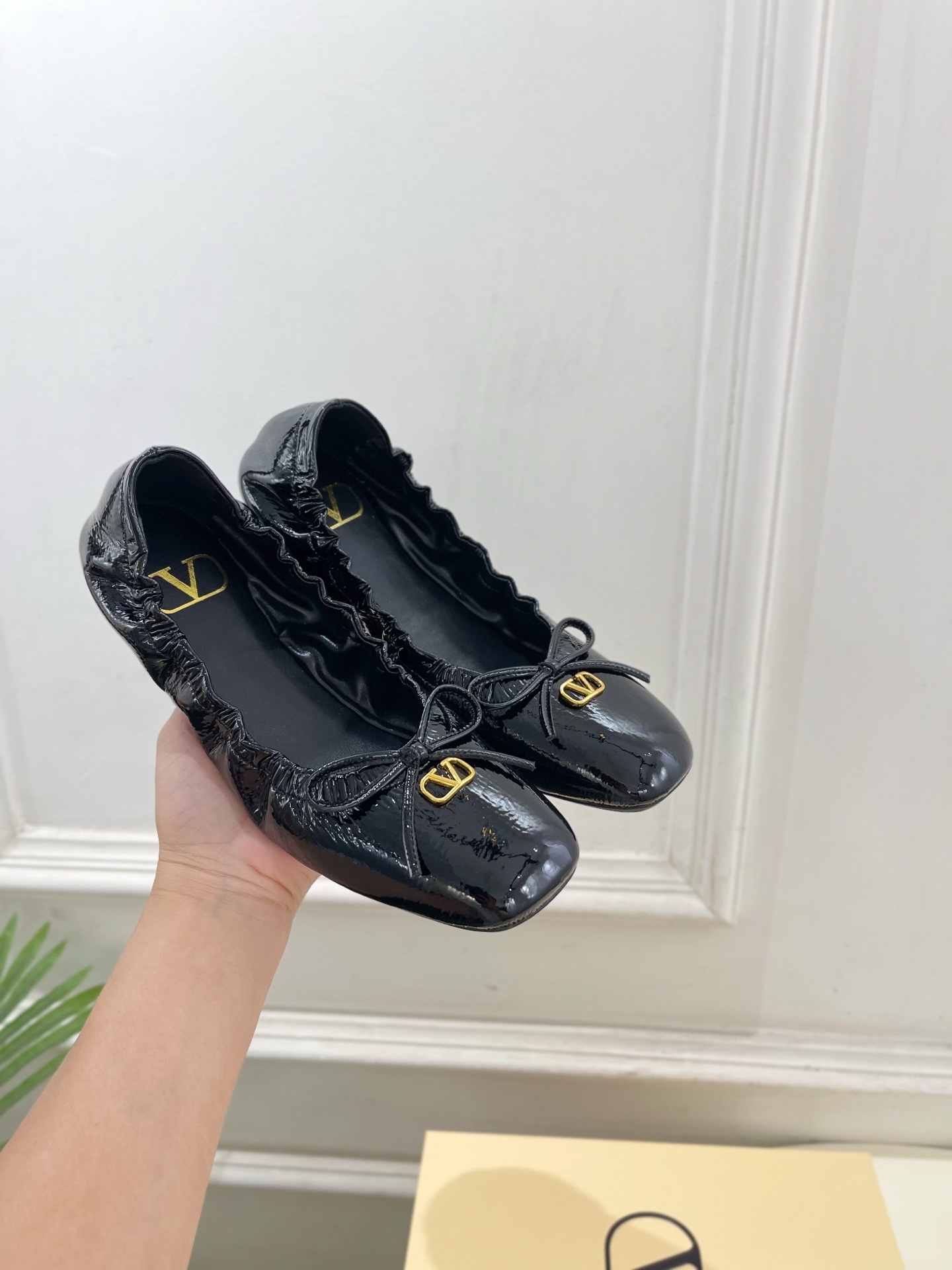 Valentino 华伦天奴 2025秋冬新品 VT蝴蝶结平底芭蕾舞鞋上新☑️—————————————