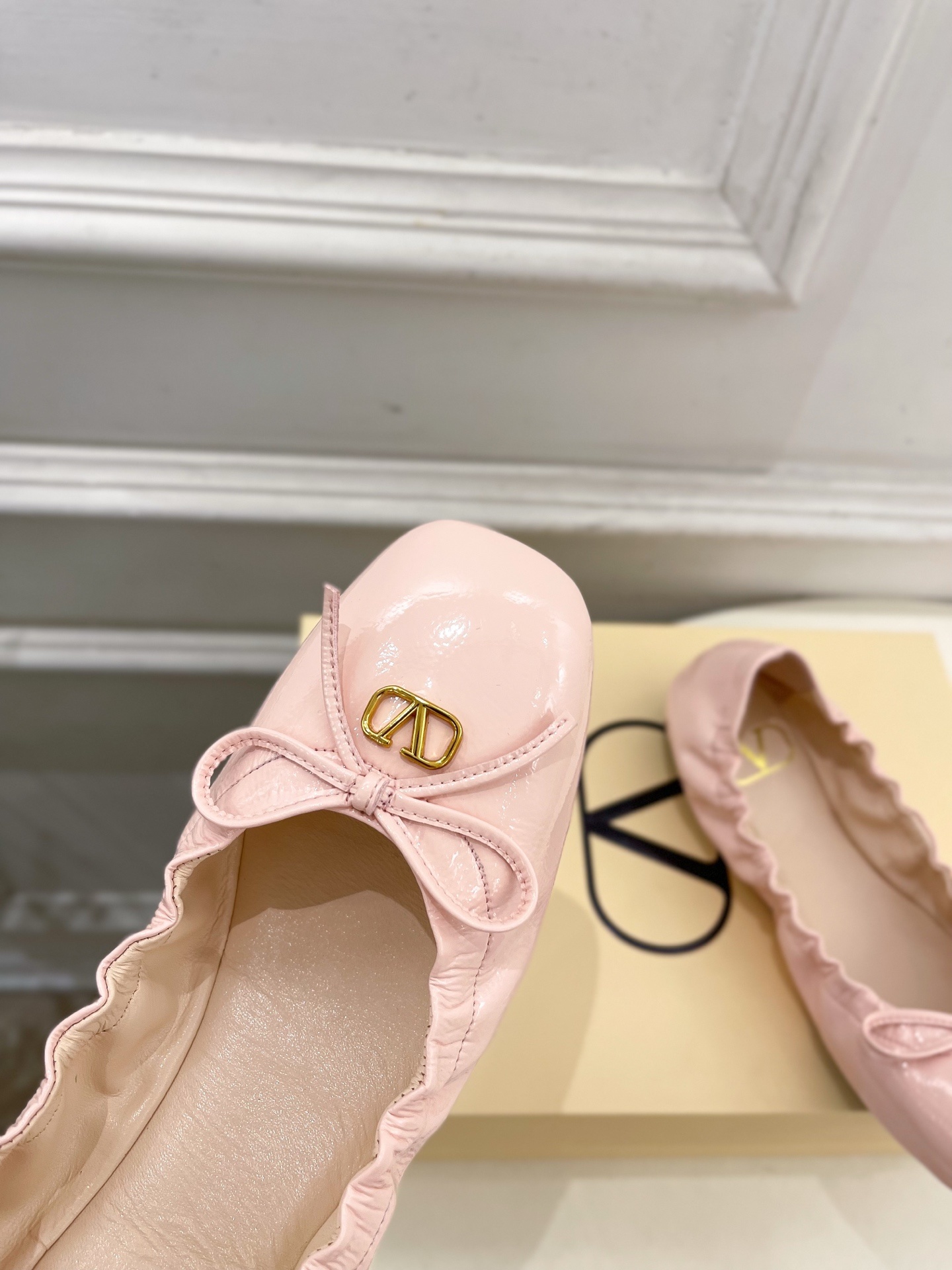Valentino 华伦天奴 2025秋冬新品 VT蝴蝶结平底芭蕾舞鞋上新☑️—————————————