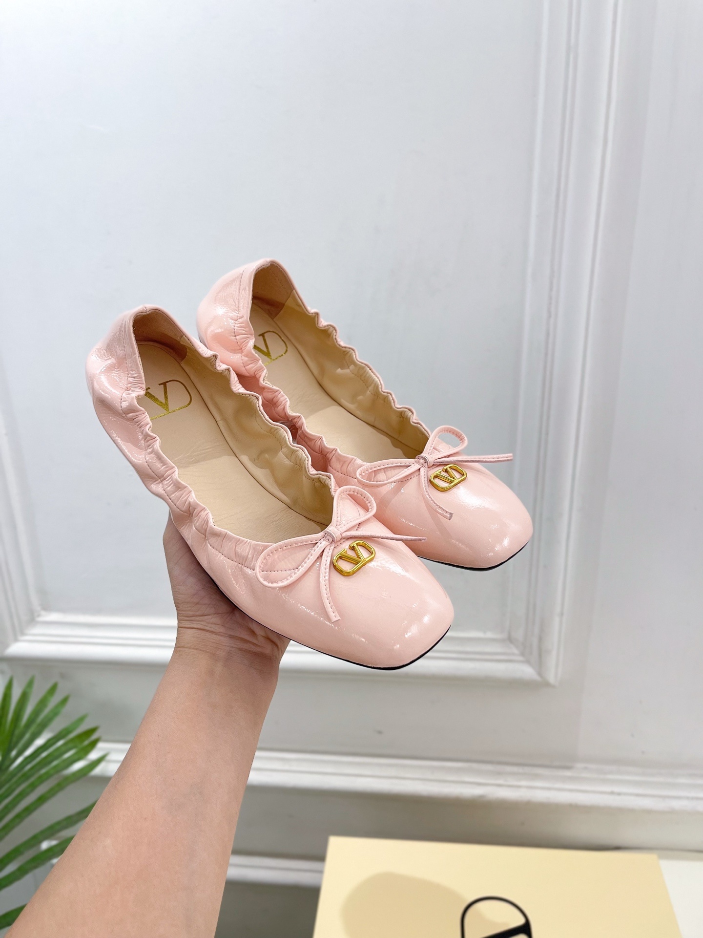 Valentino 华伦天奴 2025秋冬新品 VT蝴蝶结平底芭蕾舞鞋上新☑️—————————————