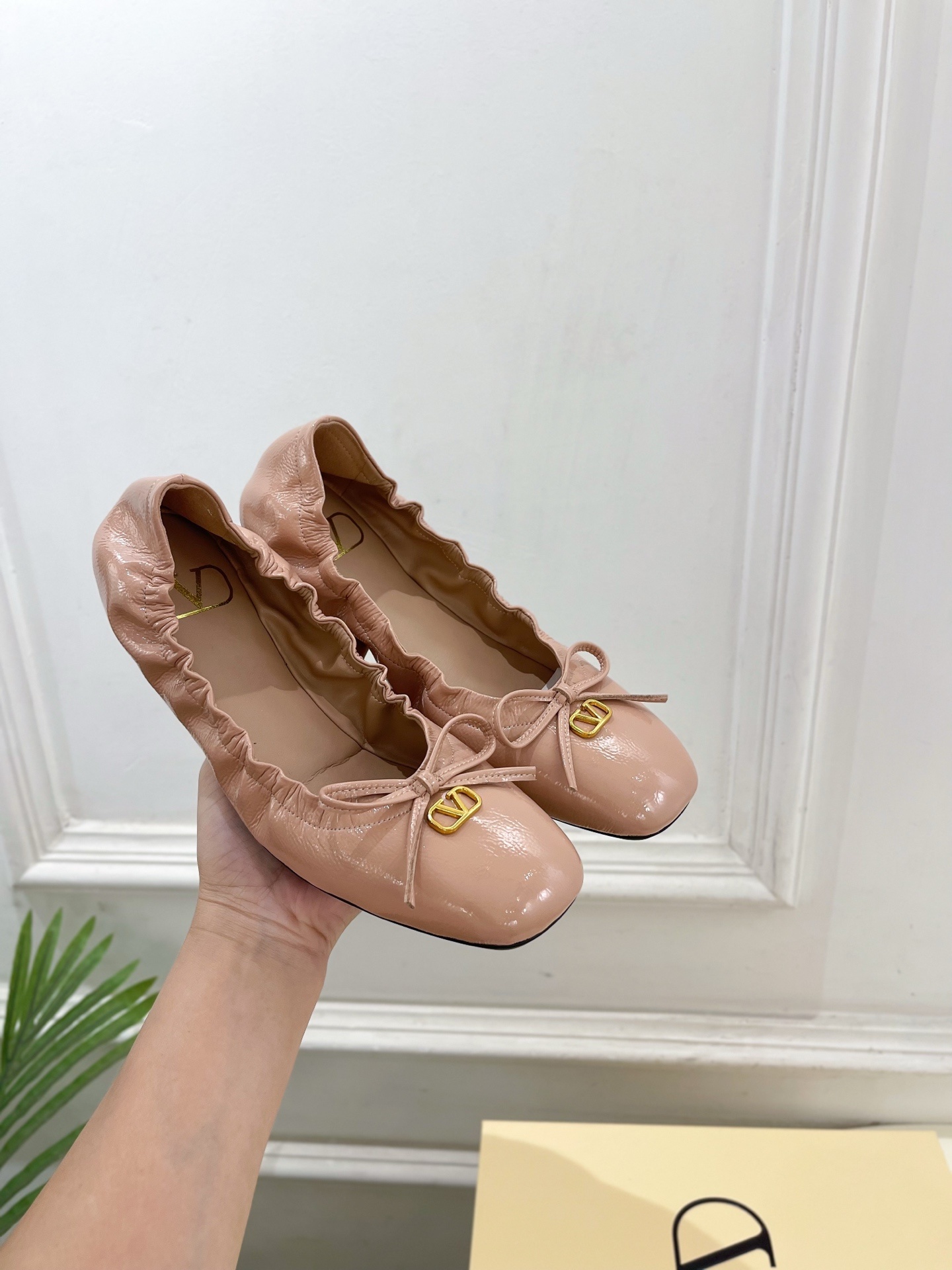 Valentino 华伦天奴 2025秋冬新品 VT蝴蝶结平底芭蕾舞鞋上新☑️—————————————