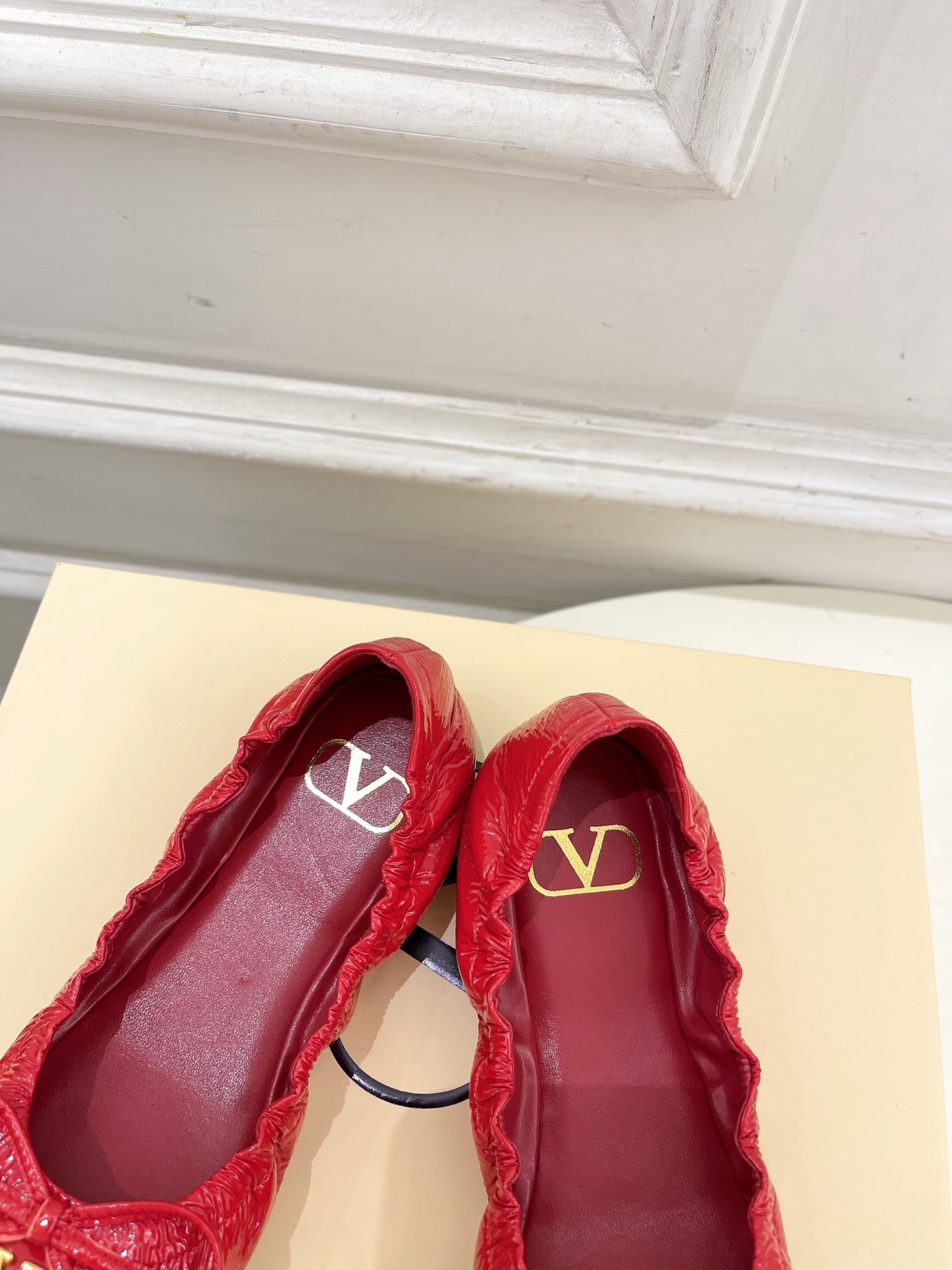 Valentino 华伦天奴 2025秋冬新品 VT蝴蝶结平底芭蕾舞鞋上新☑️—————————————