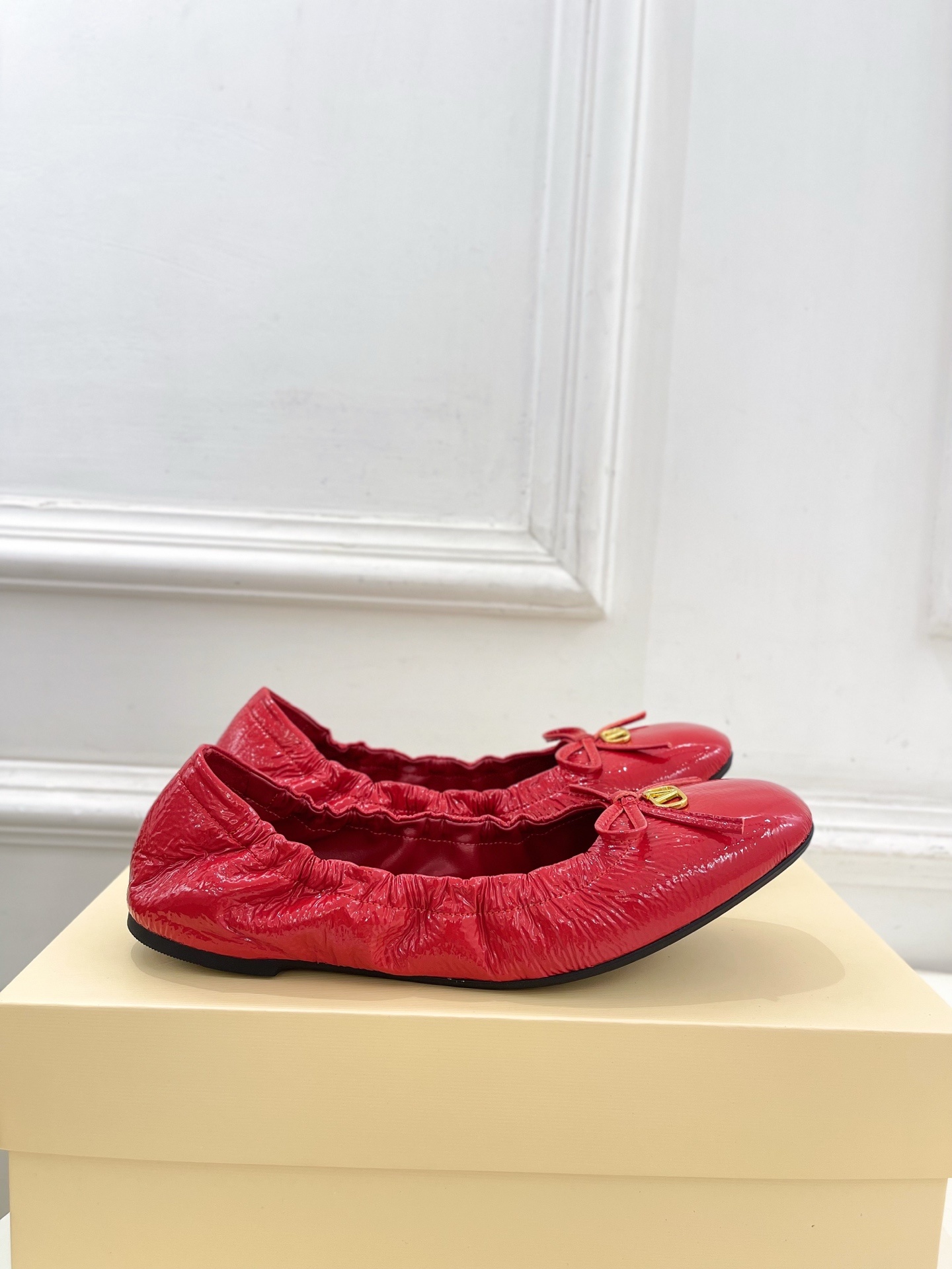 Valentino 华伦天奴 2025秋冬新品 VT蝴蝶结平底芭蕾舞鞋上新☑️—————————————