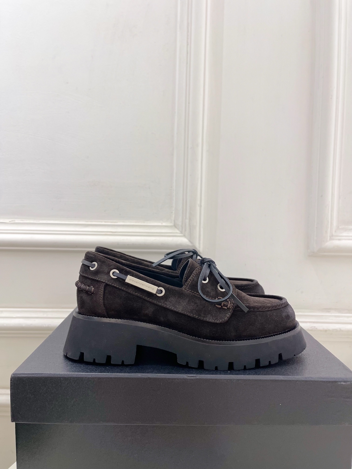 Alexander wang 亚力山•大王2025秋冬新品 大王松糕厚底乐福鞋————————————在