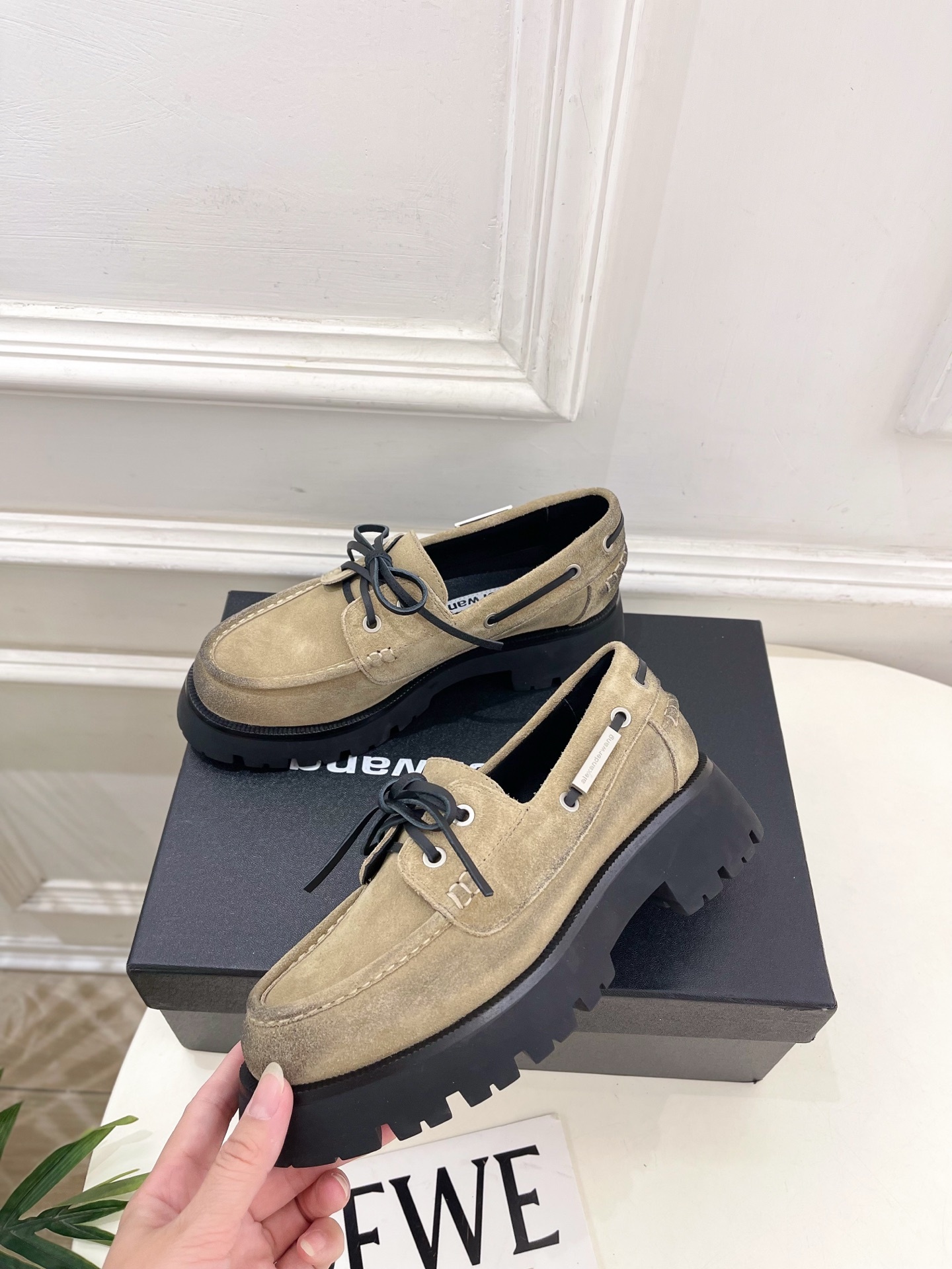 Alexander wang 亚力山•大王2025秋冬新品 大王松糕厚底乐福鞋————————————在