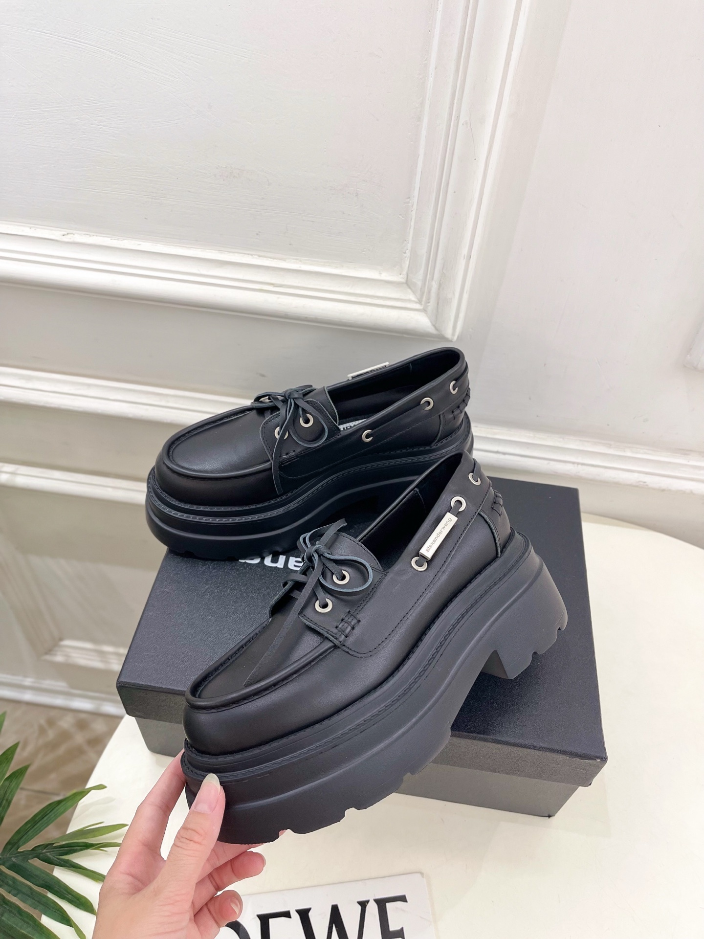 Alexander wang 亚力山•大王2025秋冬新品 大王松糕厚底乐福鞋————————————在