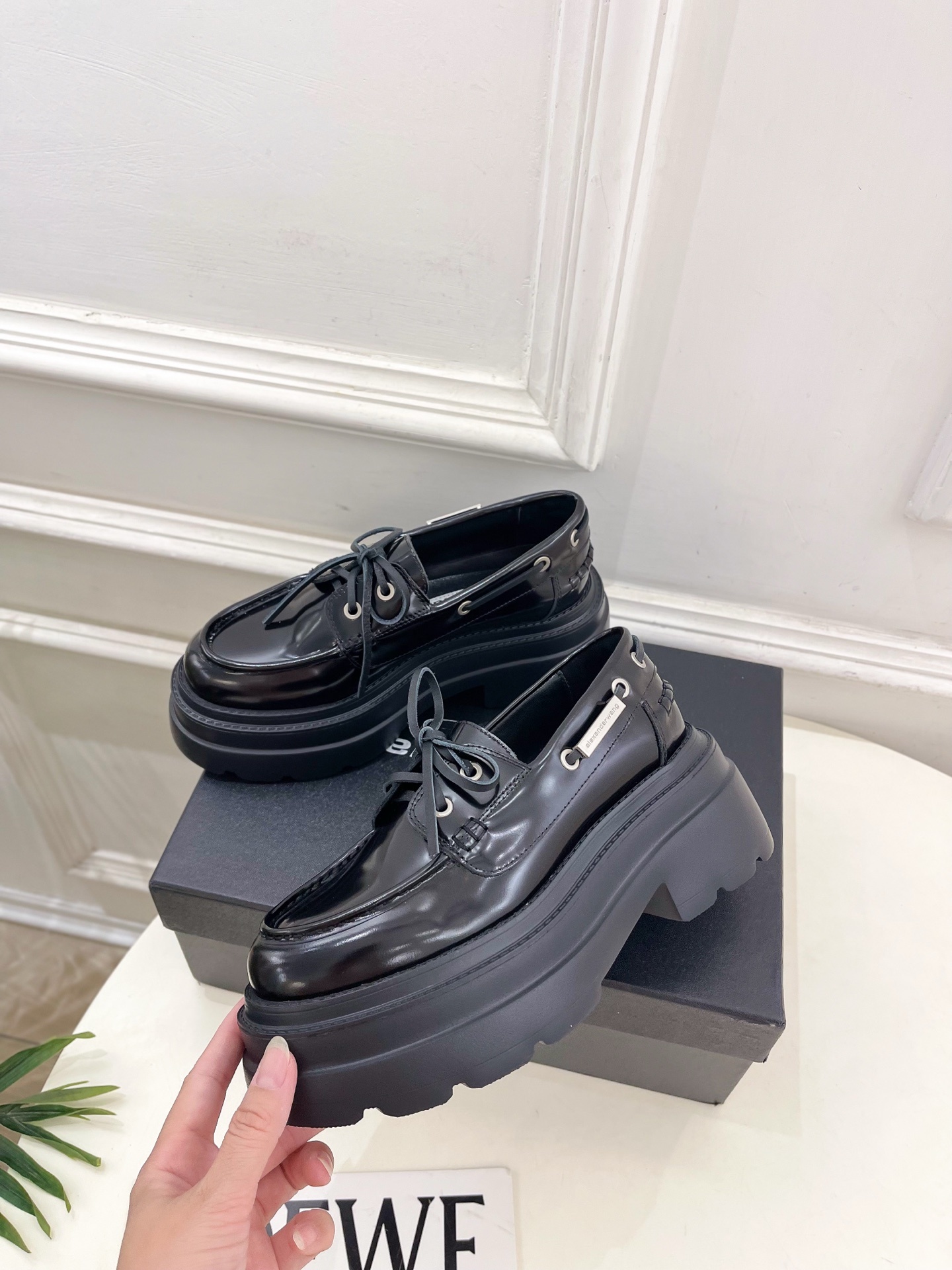 Alexander wang 亚力山•大王2025秋冬新品 大王松糕厚底乐福鞋————————————在