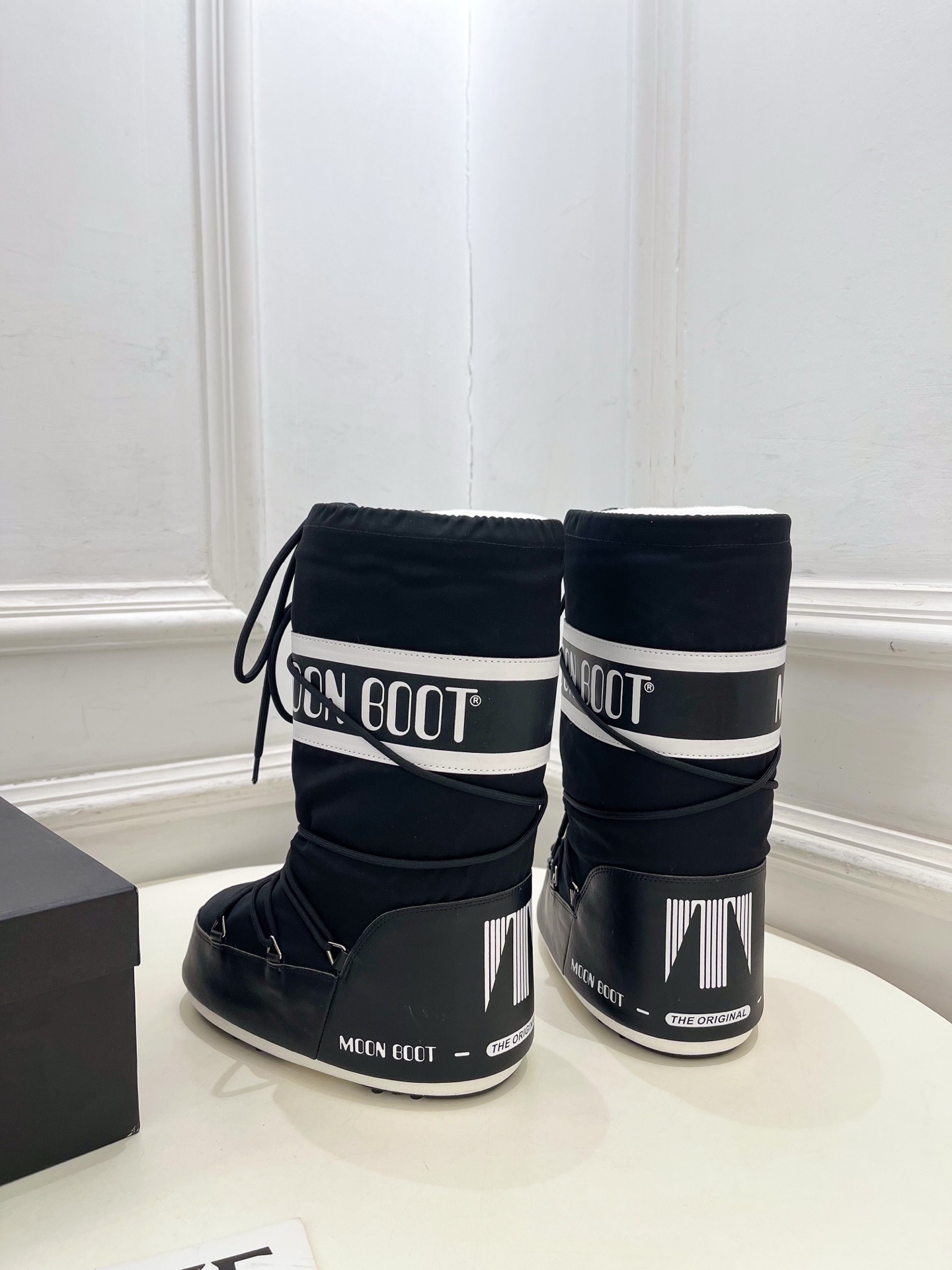 Moon Boot 月亮靴2025秋冬爆款雪地靴系列 这款丑萌滑雪鞋今年非常爆,色彩搭配非常时尚 超酷个
