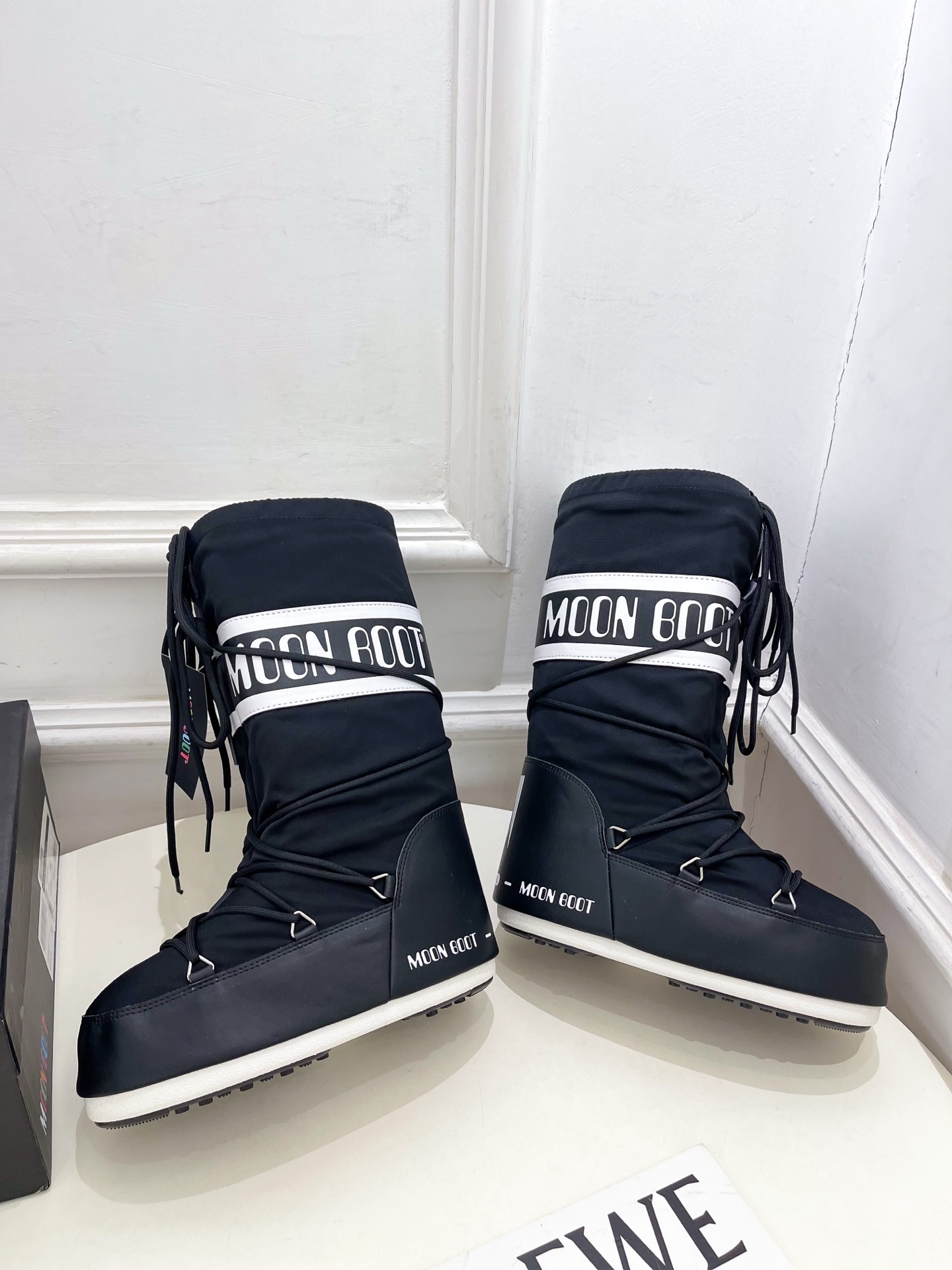 Moon Boot 月亮靴2025秋冬爆款雪地靴系列 这款丑萌滑雪鞋今年非常爆,色彩搭配非常时尚 超酷个