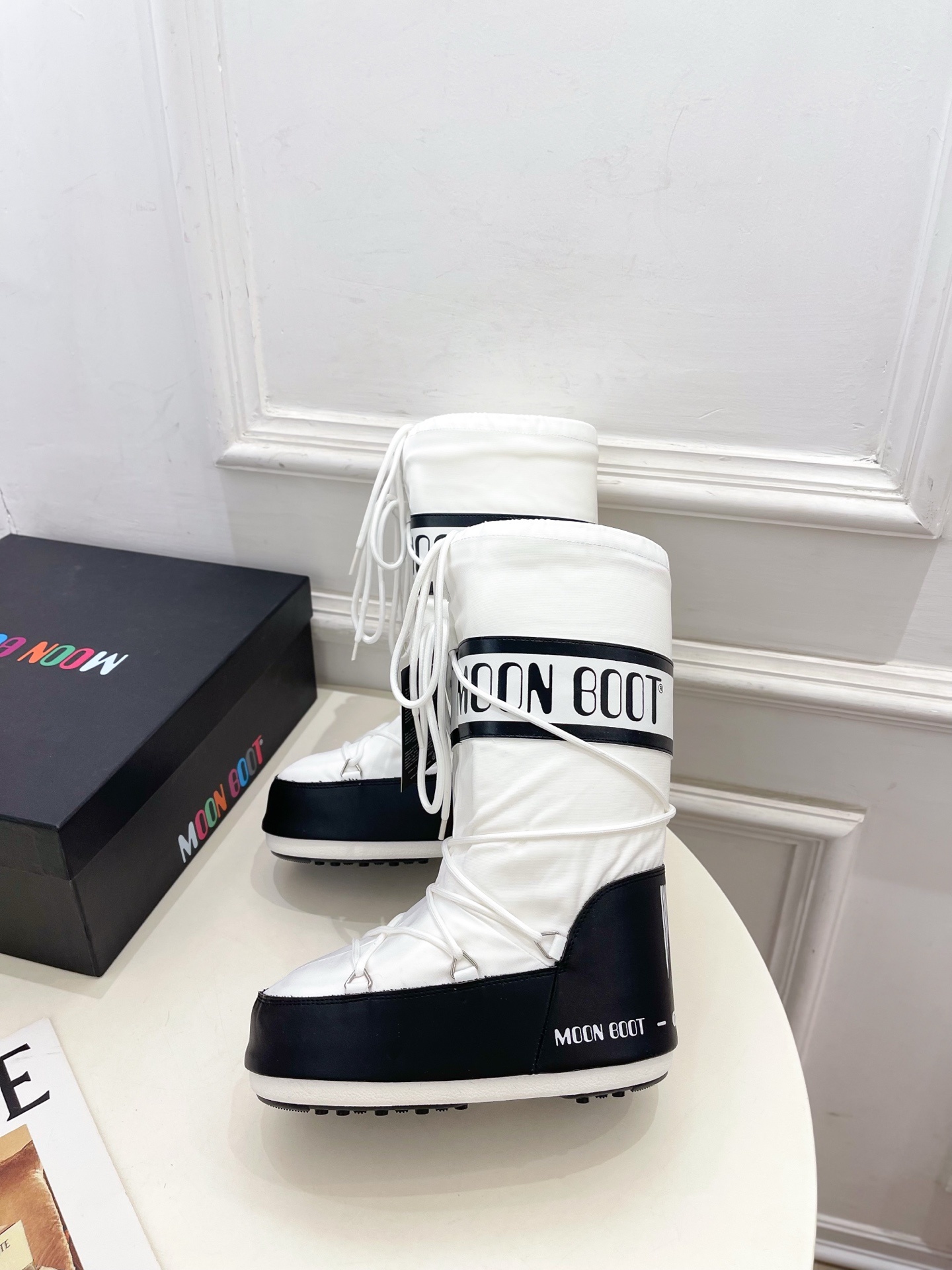Moon Boot 月亮靴2025秋冬爆款雪地靴系列 这款丑萌滑雪鞋今年非常爆,色彩搭配非常时尚 超酷个