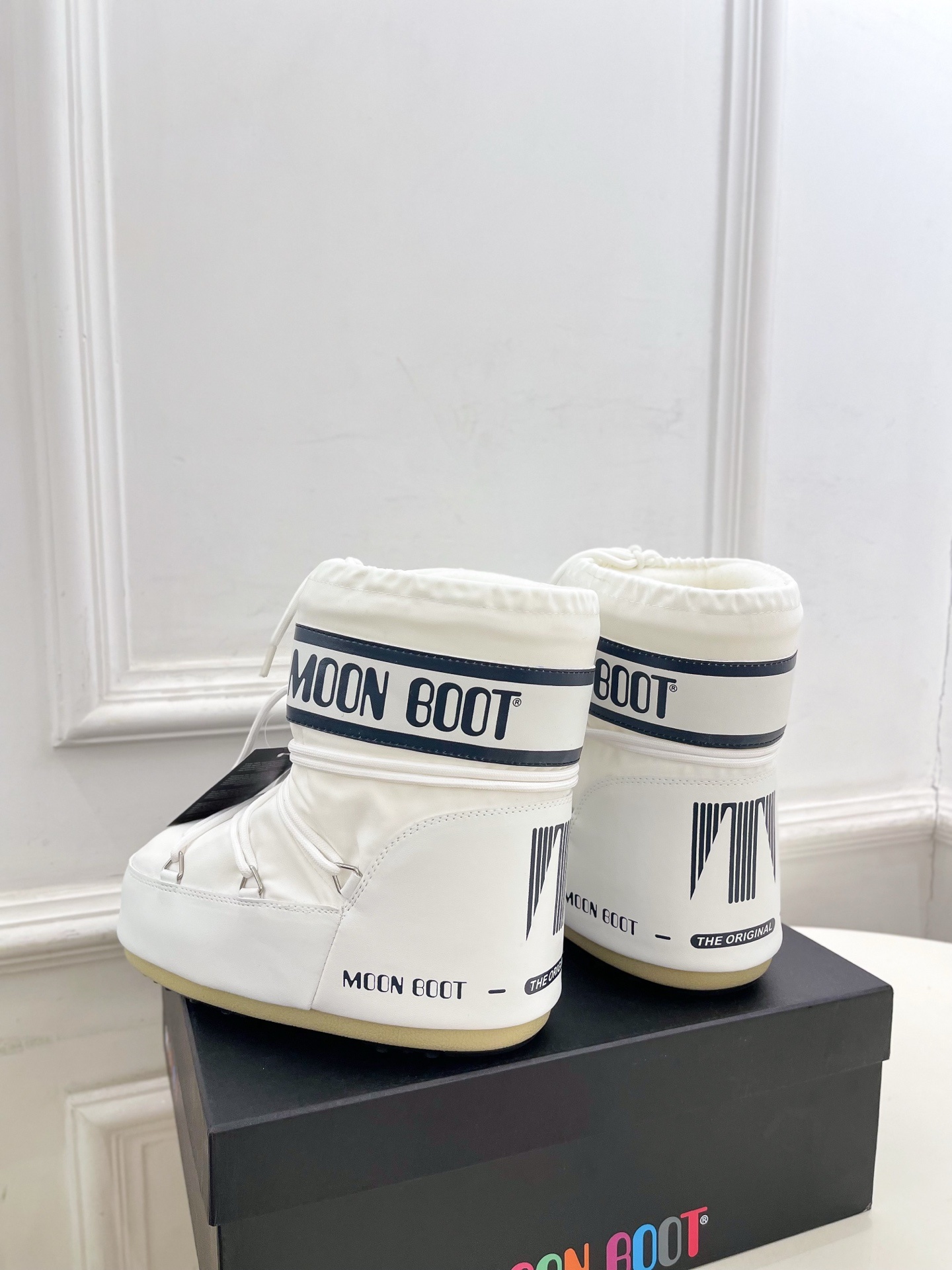 Moon Boot 月亮靴2025秋冬爆款雪地靴系列 这款丑萌滑雪鞋今年非常爆,色彩搭配非常时尚 超酷个