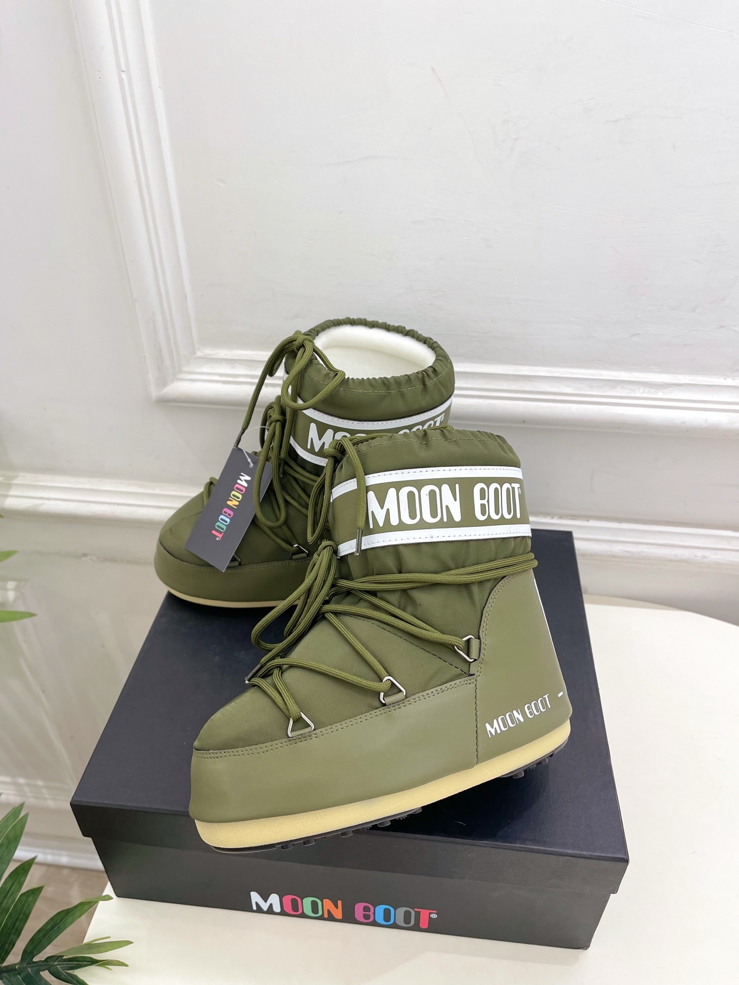 Moon Boot 月亮靴2025秋冬爆款雪地靴系列 这款丑萌滑雪鞋今年非常爆,色彩搭配非常时尚 超酷个