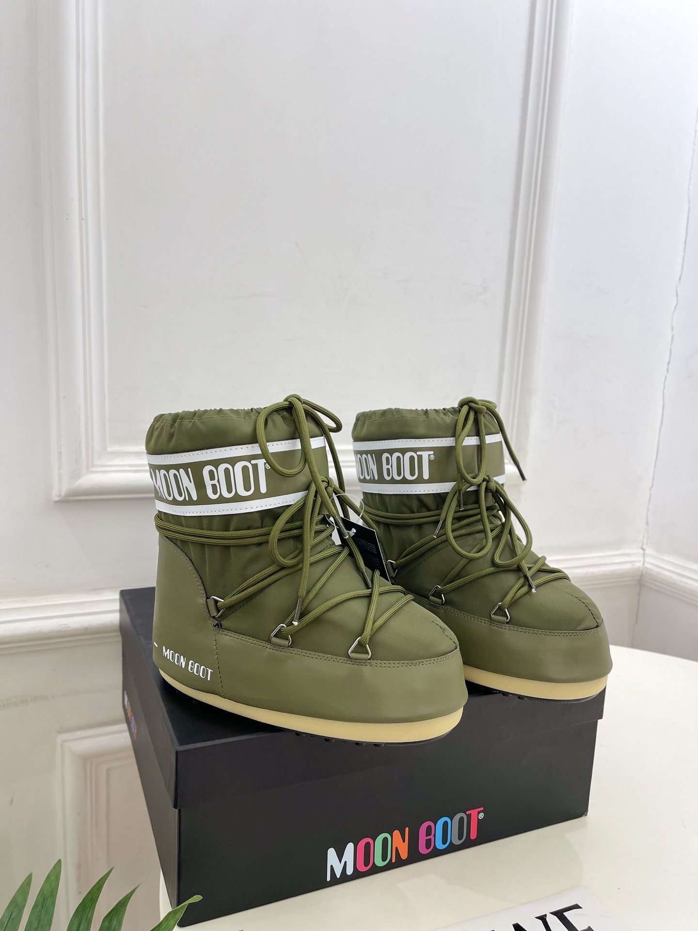 Moon Boot 月亮靴2025秋冬爆款雪地靴系列 这款丑萌滑雪鞋今年非常爆,色彩搭配非常时尚 超酷个