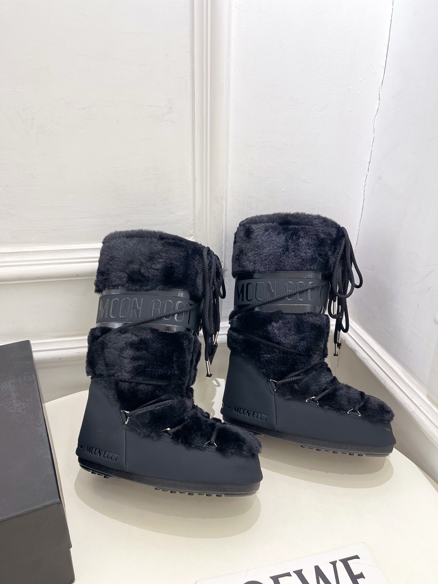 Moon Boot 月亮靴2025秋冬爆款雪地靴系列 这款丑萌滑雪鞋今年非常爆,色彩搭配非常时尚 超酷个
