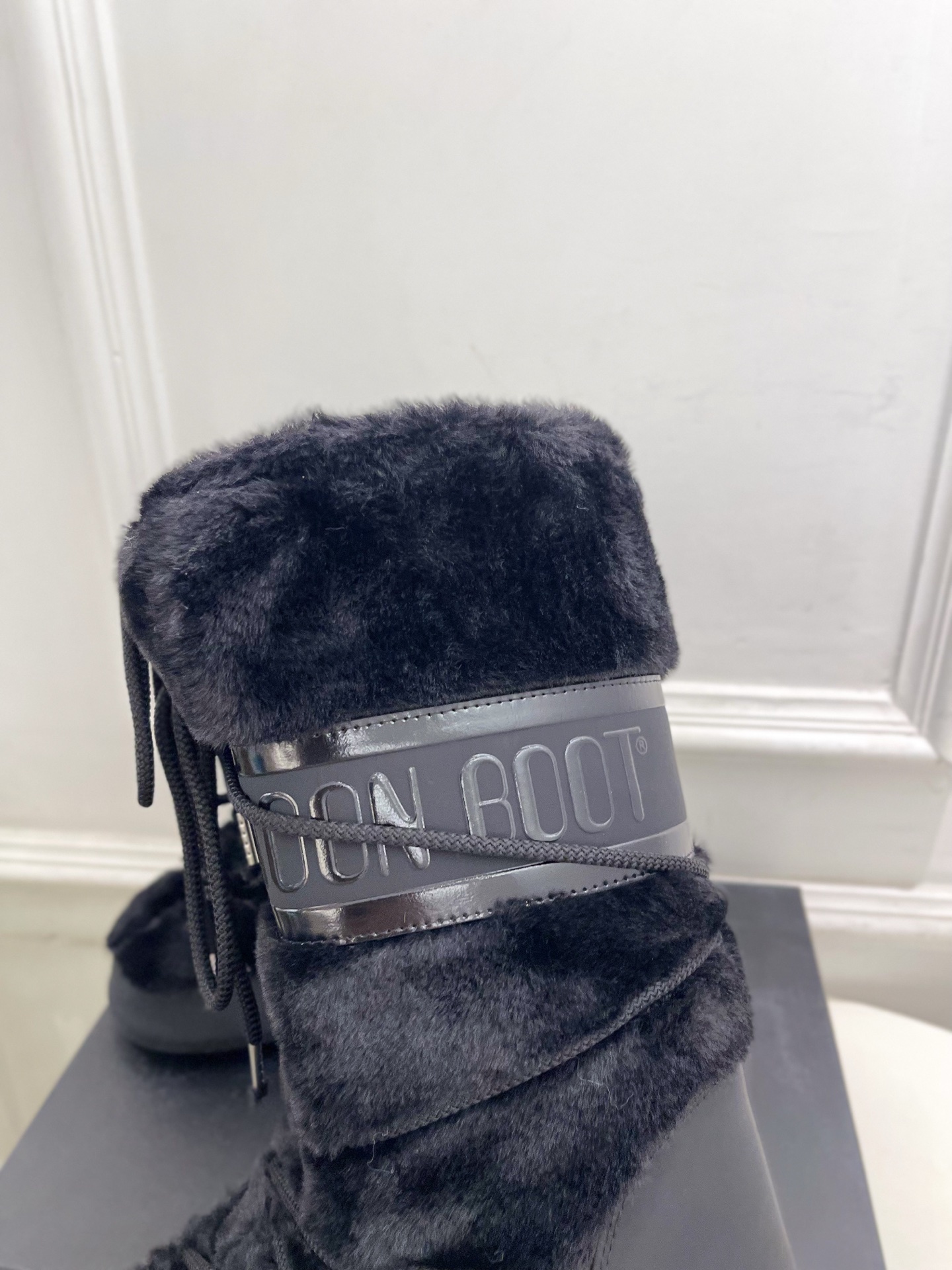 Moon Boot 月亮靴2025秋冬爆款雪地靴系列 这款丑萌滑雪鞋今年非常爆,色彩搭配非常时尚 超酷个