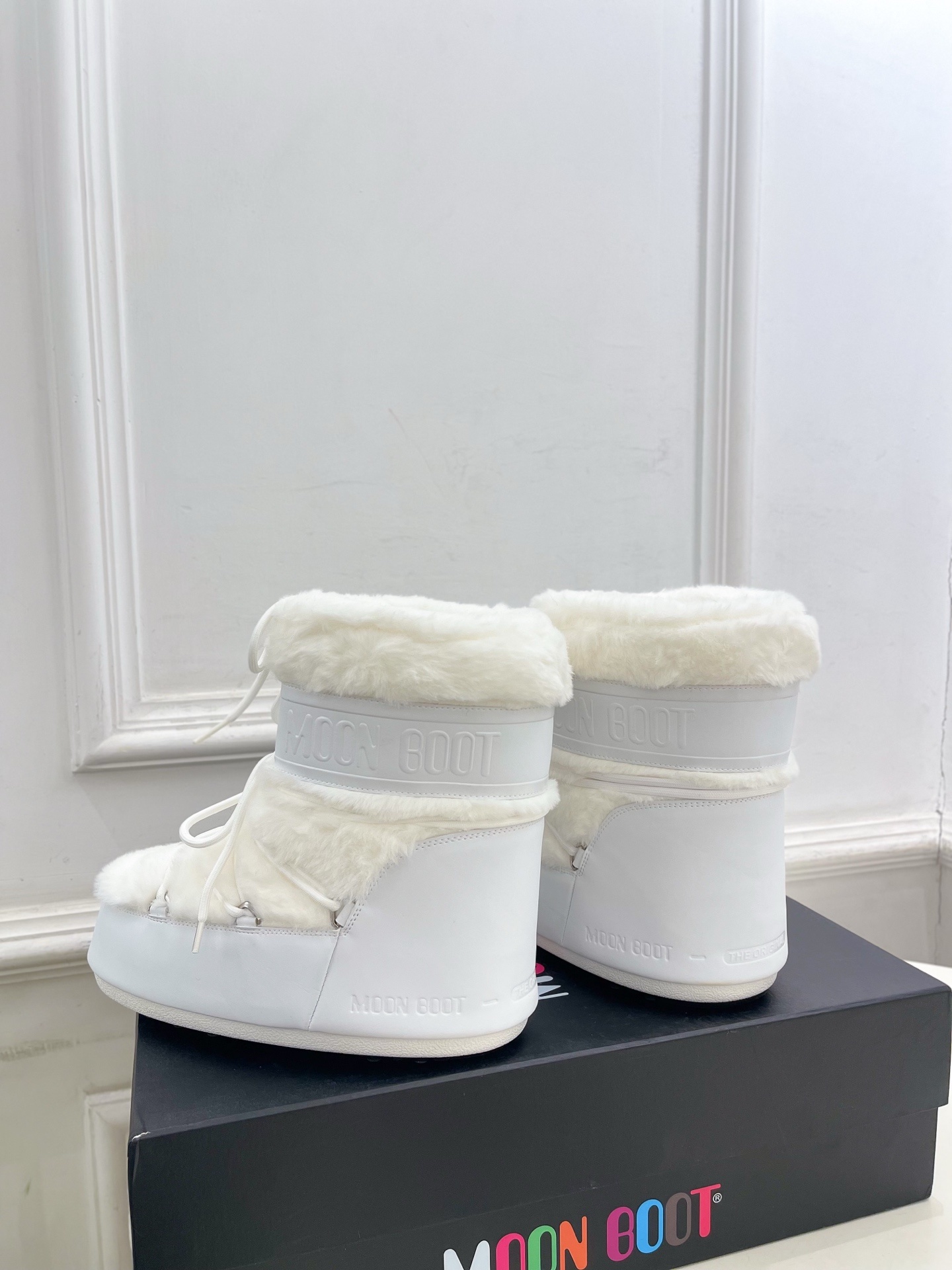 Moon Boot 月亮靴2025秋冬爆款雪地靴系列 这款丑萌滑雪鞋今年非常爆,色彩搭配非常时尚 超酷个