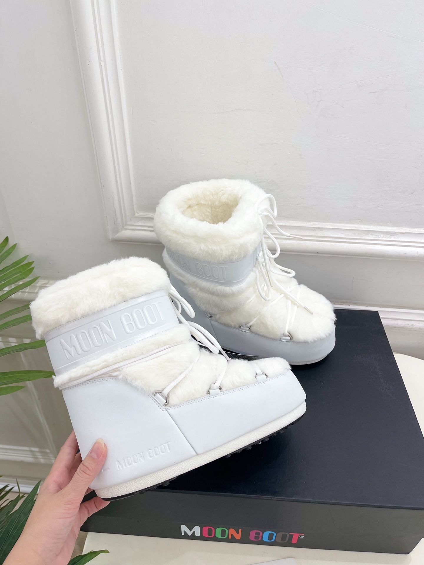 Moon Boot 月亮靴2025秋冬爆款雪地靴系列 这款丑萌滑雪鞋今年非常爆,色彩搭配非常时尚 超酷个