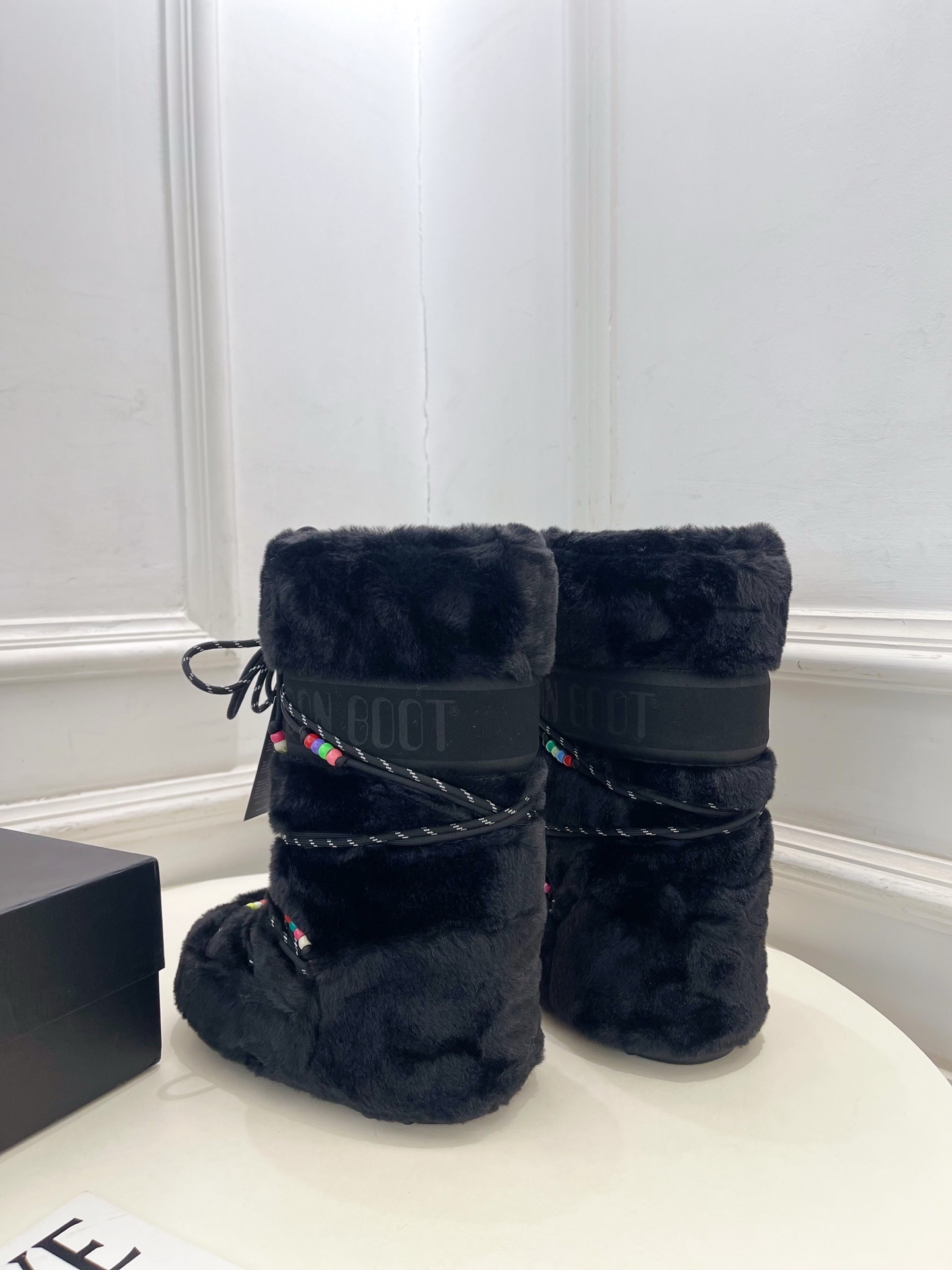 Moon Boot 月亮靴2025秋冬爆款雪地靴系列 这款丑萌滑雪鞋今年非常爆,色彩搭配非常时尚 超酷个