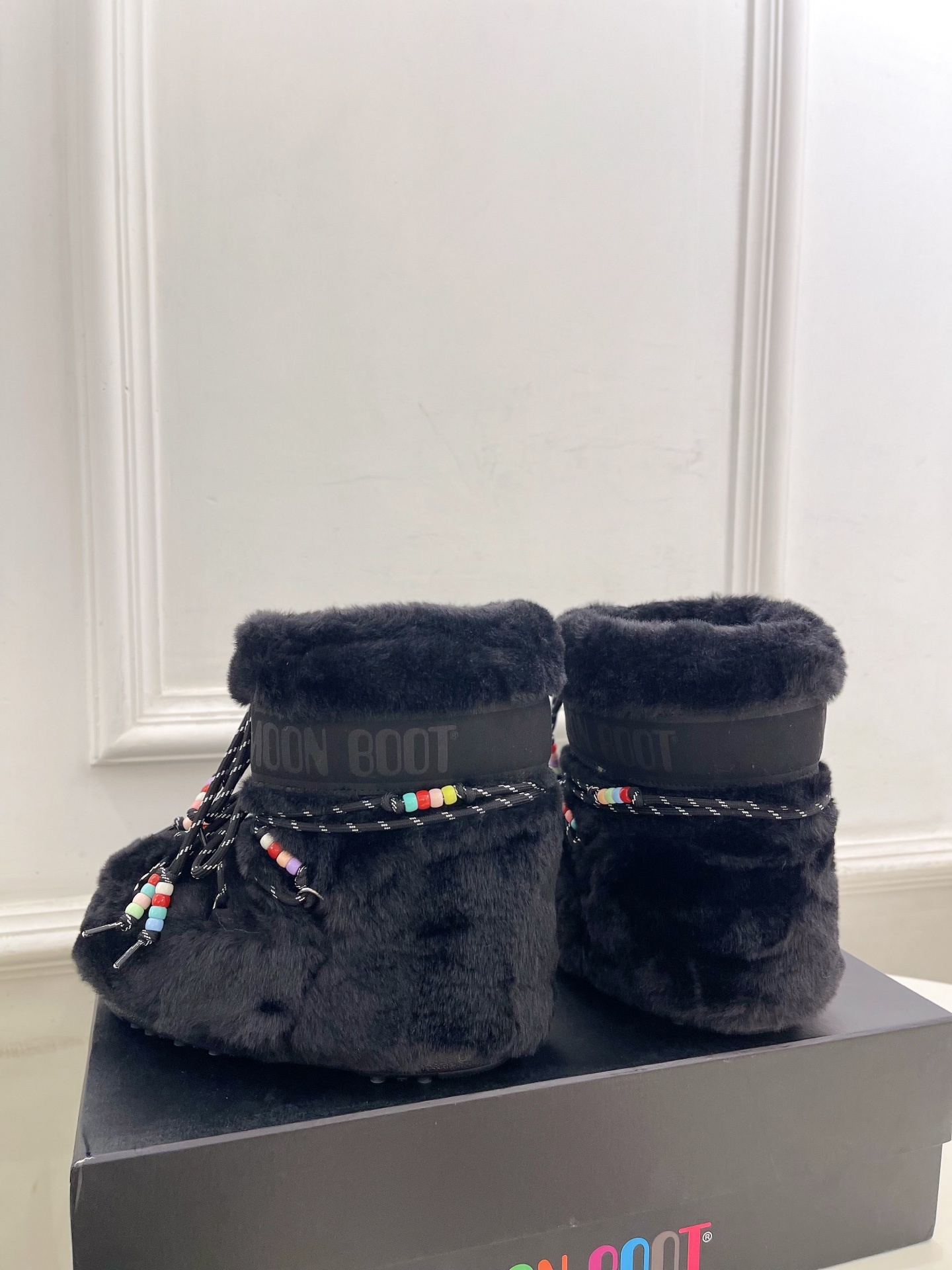 Moon Boot 月亮靴2025秋冬爆款雪地靴系列 这款丑萌滑雪鞋今年非常爆,色彩搭配非常时尚 超酷个