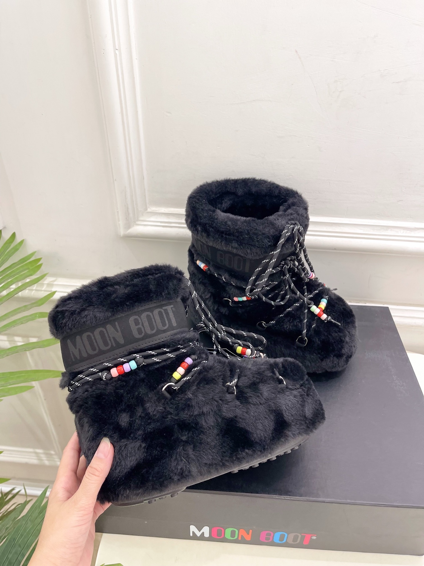 Moon Boot 月亮靴2025秋冬爆款雪地靴系列 这款丑萌滑雪鞋今年非常爆,色彩搭配非常时尚 超酷个