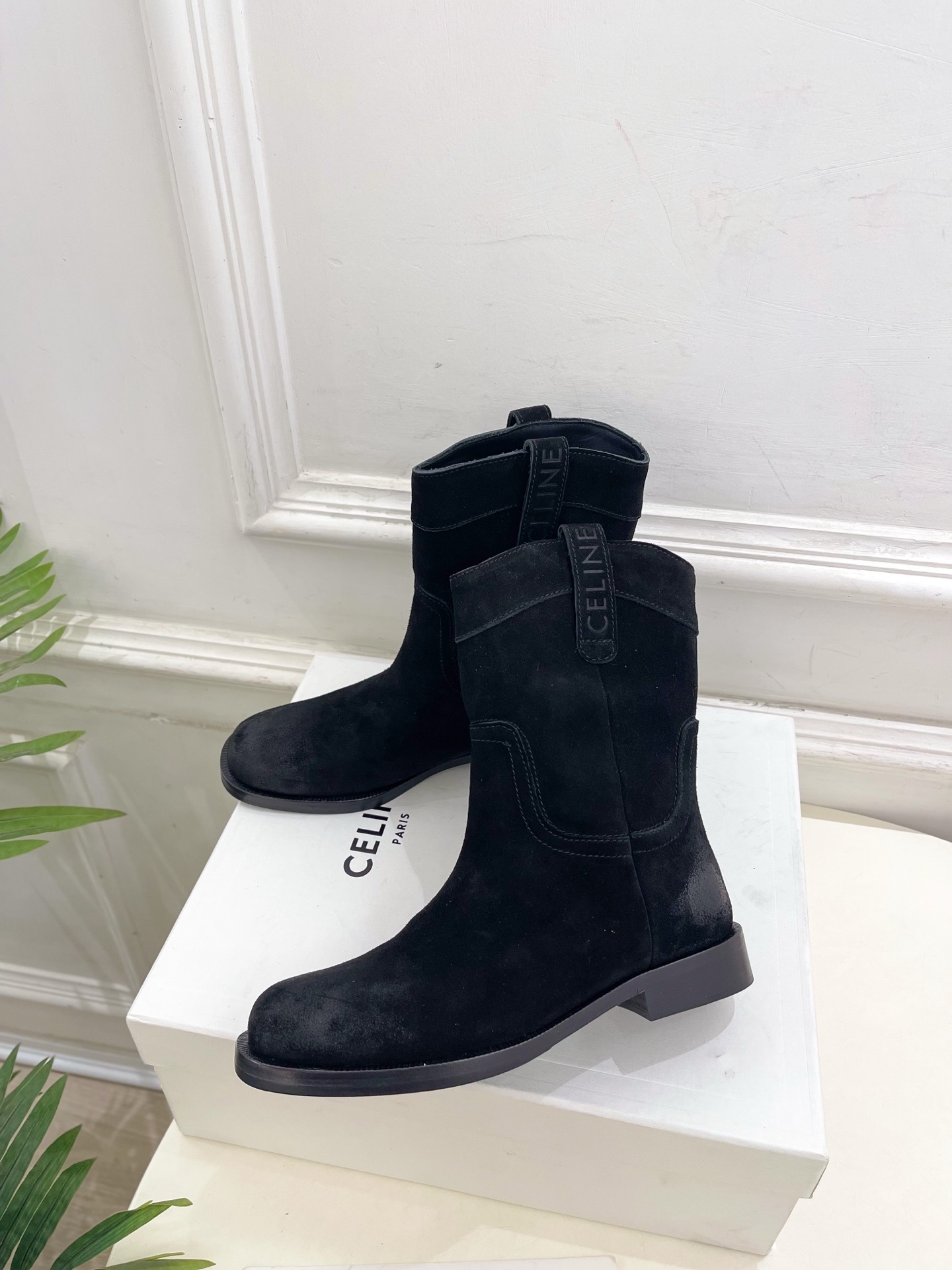 CELINE | 赛琳 25𝐬𝐬 💛2025秋冬新品 复古西部牛仔短靴上新!🔜BS 这一季的赛琳真的是开