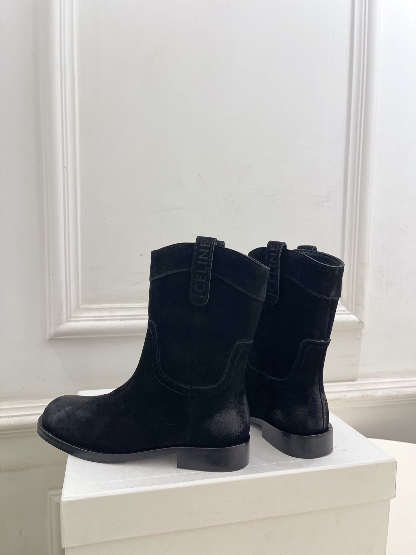 CELINE | 赛琳 25𝐬𝐬 💛2025秋冬新品 复古西部牛仔短靴上新!🔜BS 这一季的赛琳真的是开