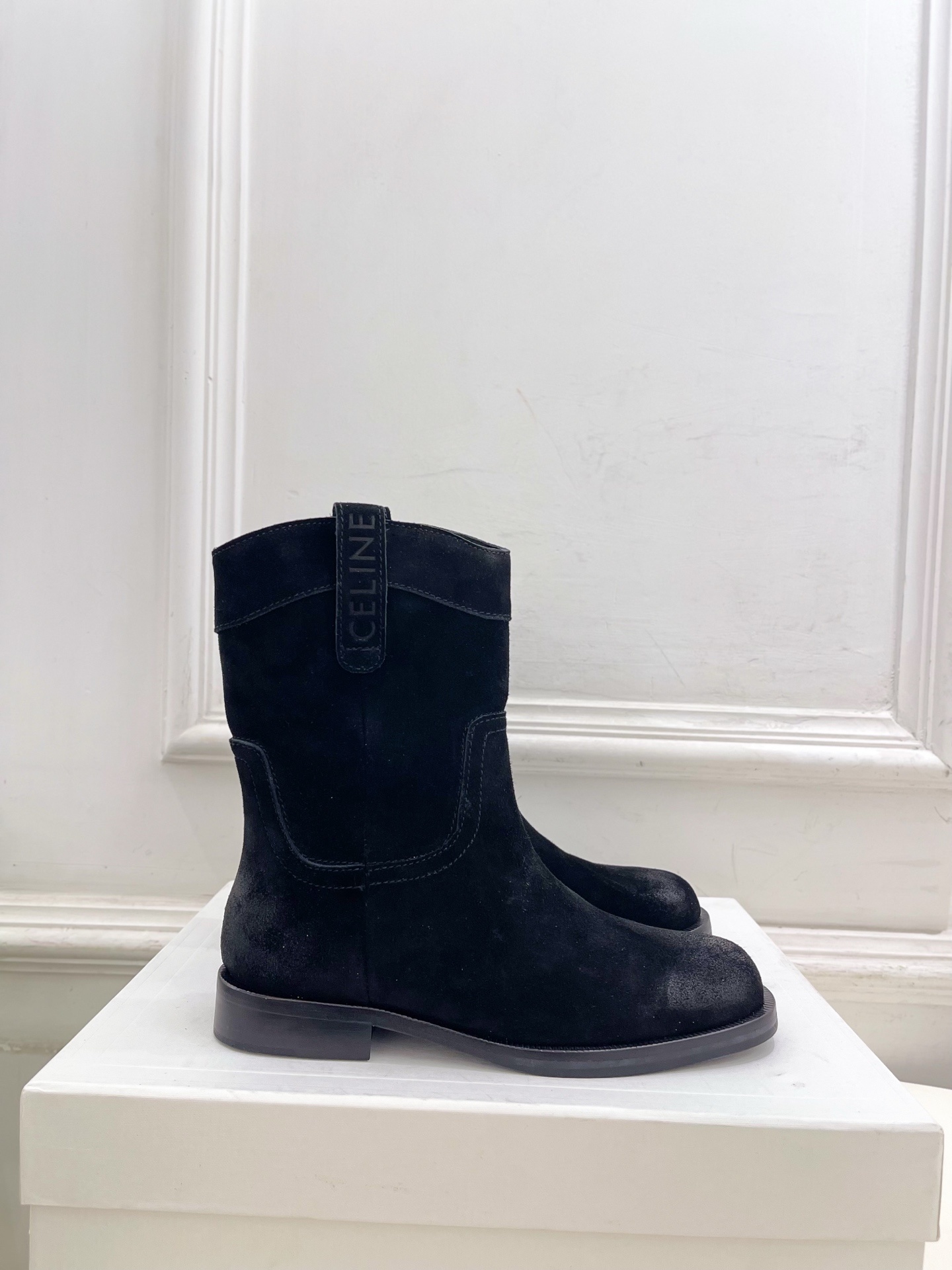 CELINE | 赛琳 25𝐬𝐬 💛2025秋冬新品 复古西部牛仔短靴上新!🔜BS 这一季的赛琳真的是开