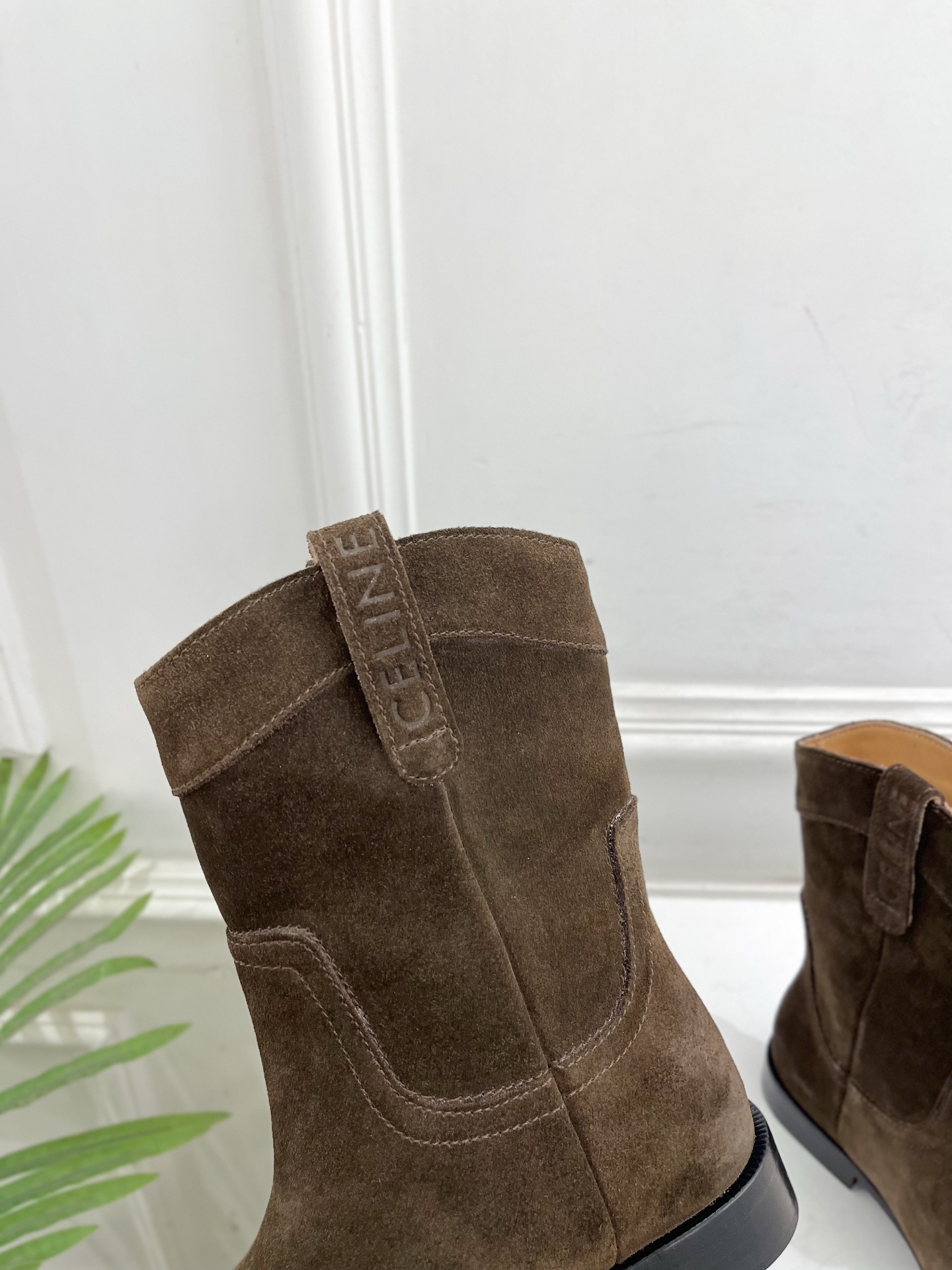 CELINE | 赛琳 25𝐬𝐬 💛2025秋冬新品 复古西部牛仔短靴上新!🔜BS 这一季的赛琳真的是开