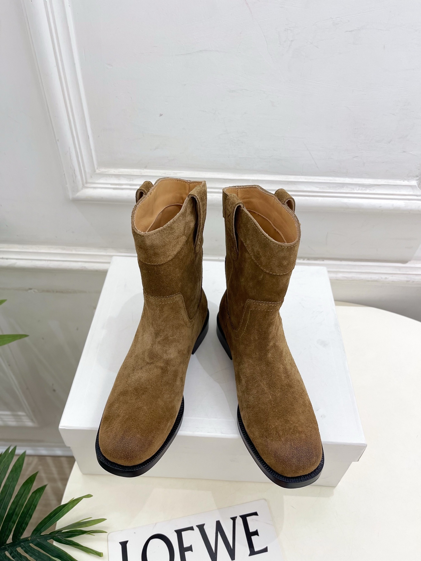 CELINE | 赛琳 25𝐬𝐬 💛2025秋冬新品 复古西部牛仔短靴上新!🔜BS 这一季的赛琳真的是开