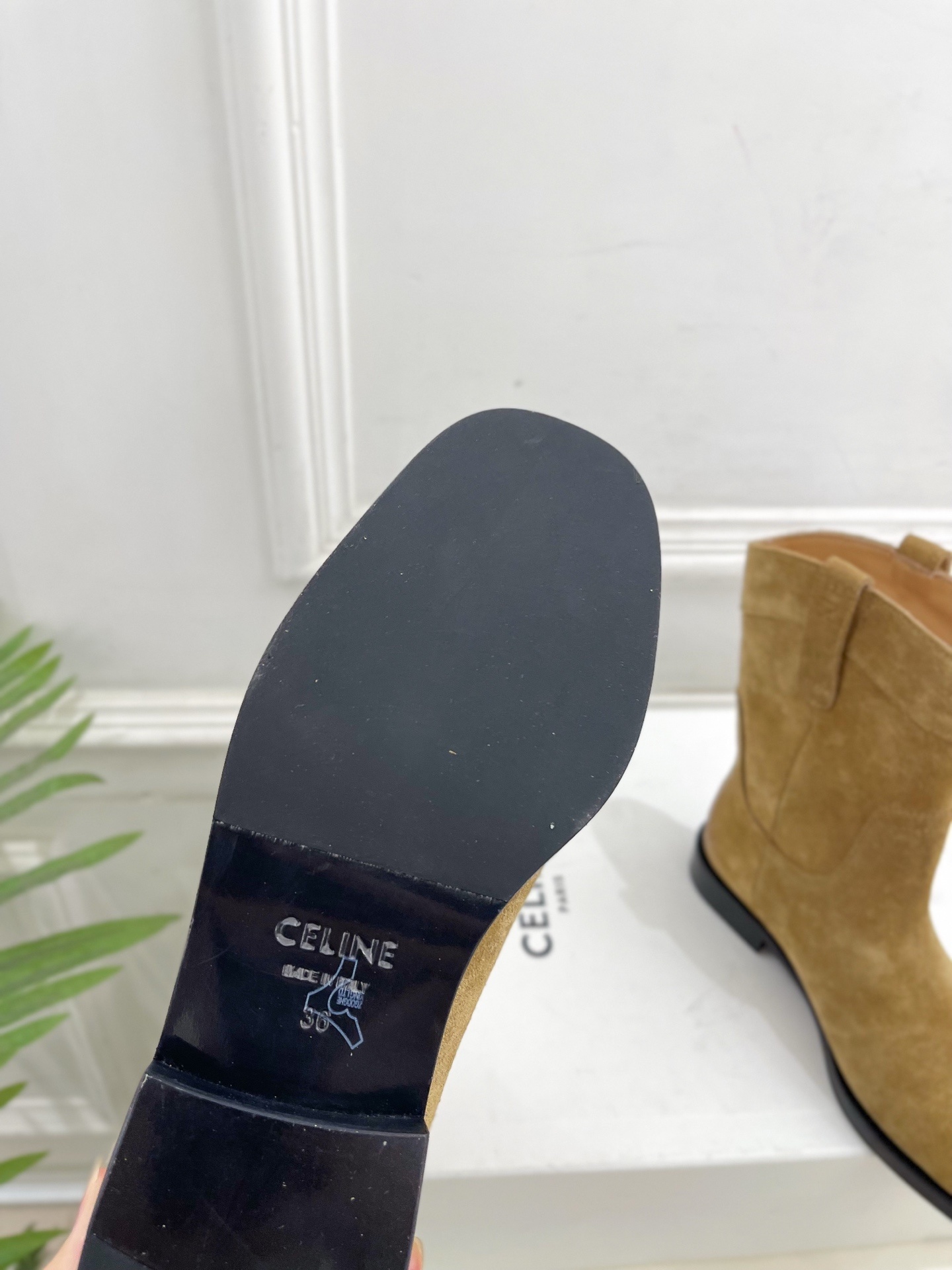 CELINE | 赛琳 25𝐬𝐬 💛2025秋冬新品 复古西部牛仔短靴上新!🔜BS 这一季的赛琳真的是开