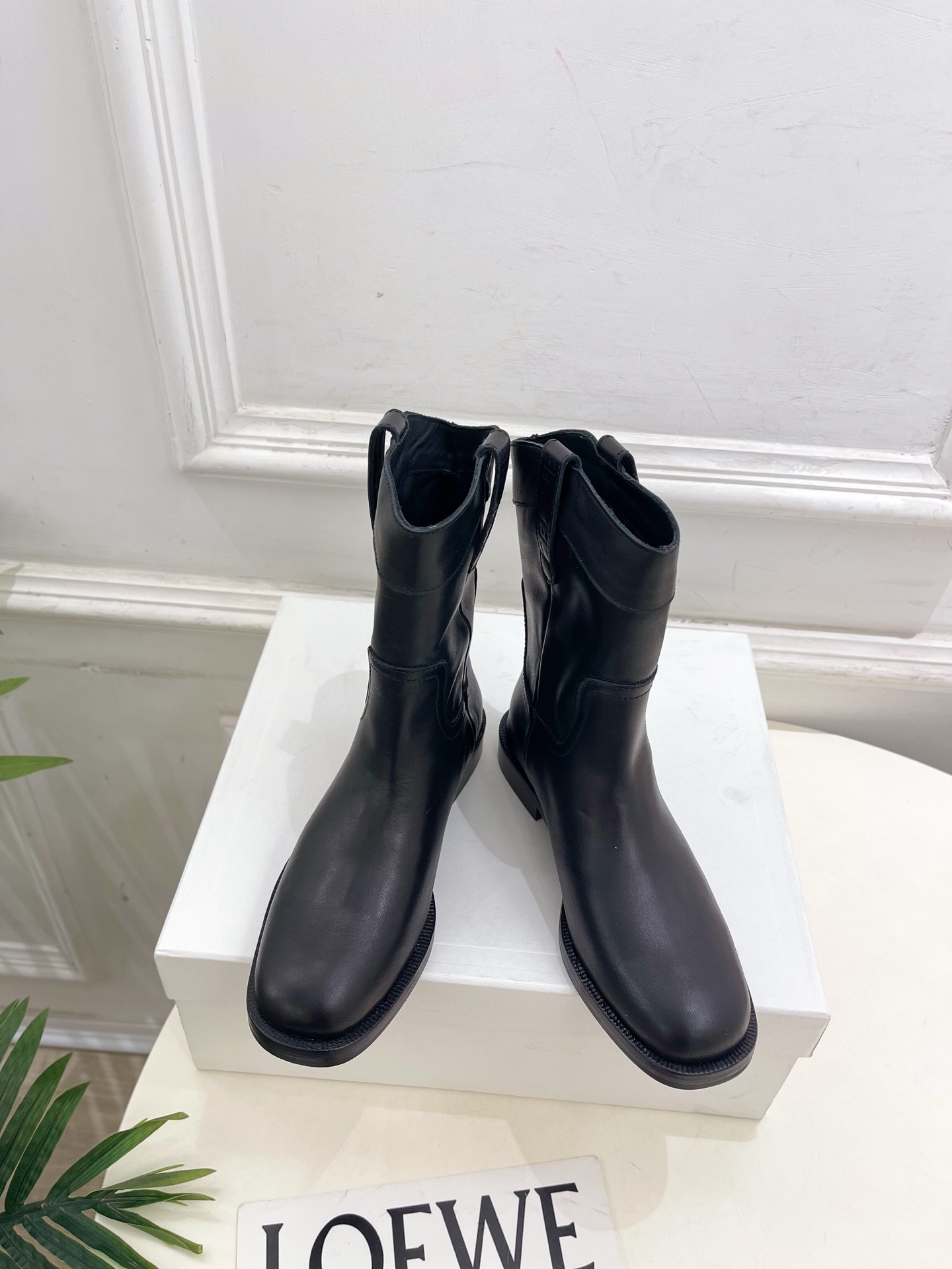 CELINE | 赛琳 25𝐬𝐬 💛2025秋冬新品 复古西部牛仔短靴上新!🔜BS 这一季的赛琳真的是开