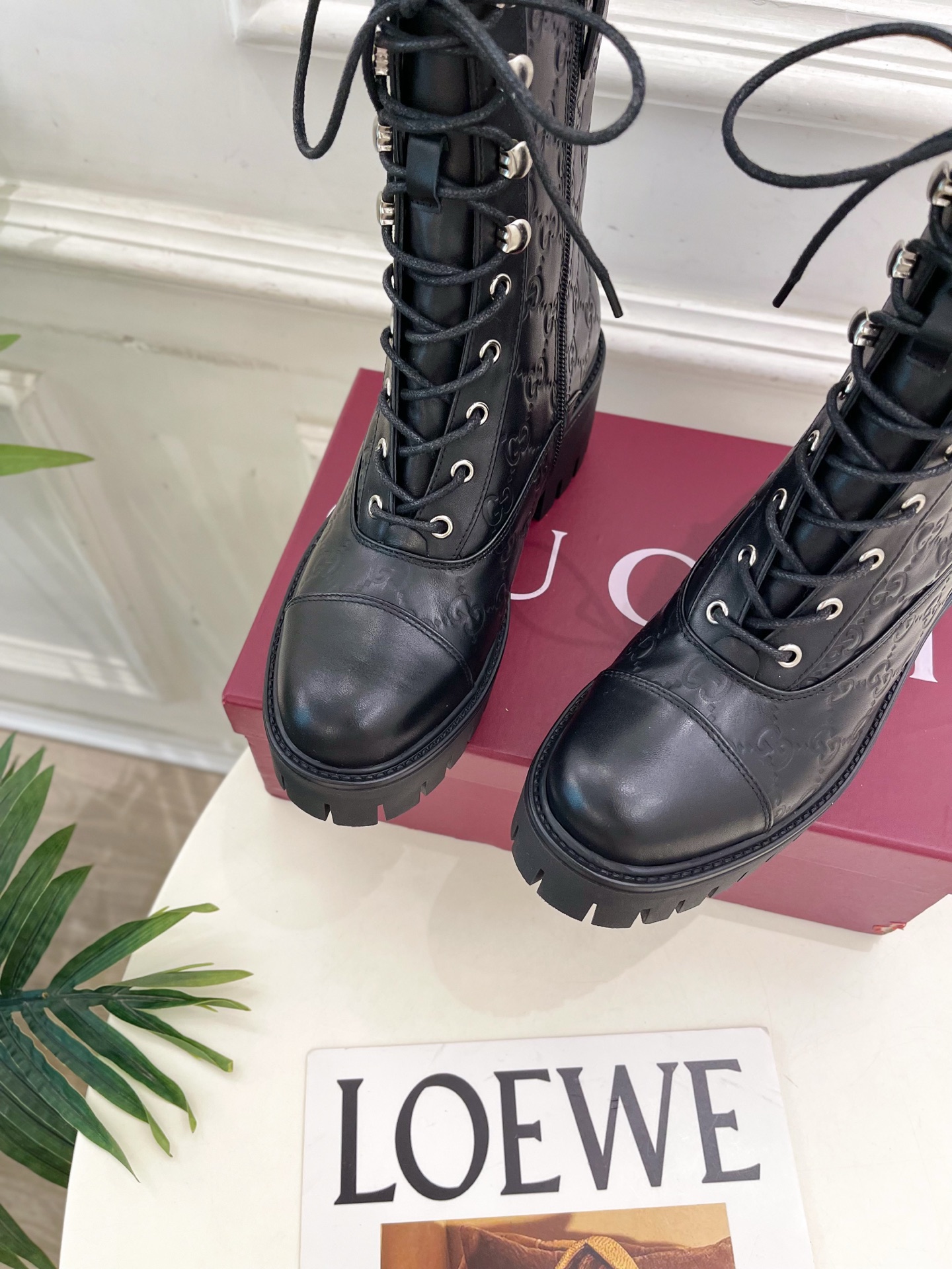 Gucci | 古驰 25𝐬𝐬 ⭐️2025秋冬新品 走秀款 经典GG系带踝靴短靴 主打系列终于面世，狠