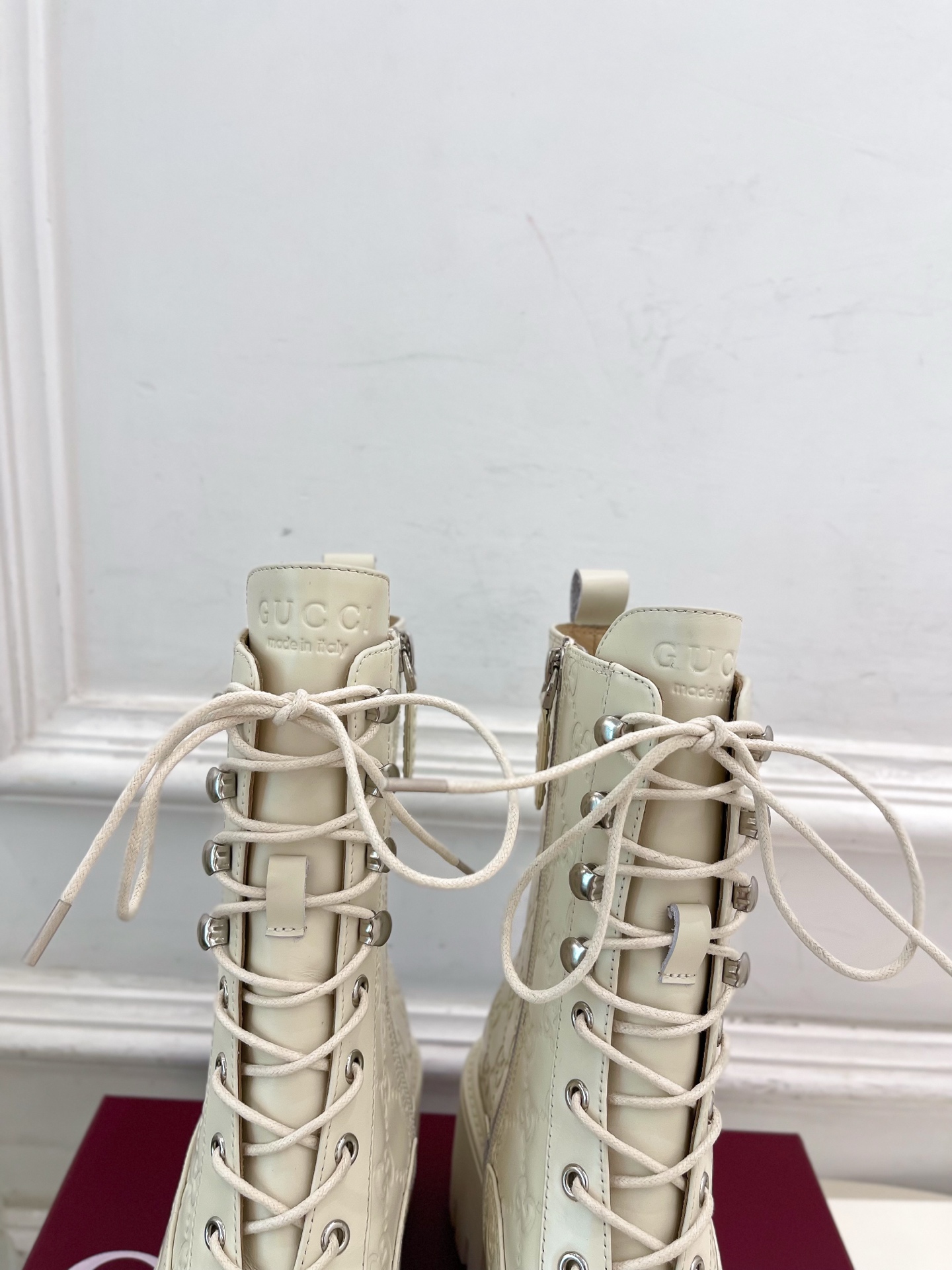 Gucci | 古驰 25𝐬𝐬 ⭐️2025秋冬新品 走秀款 经典GG系带踝靴短靴 主打系列终于面世，狠