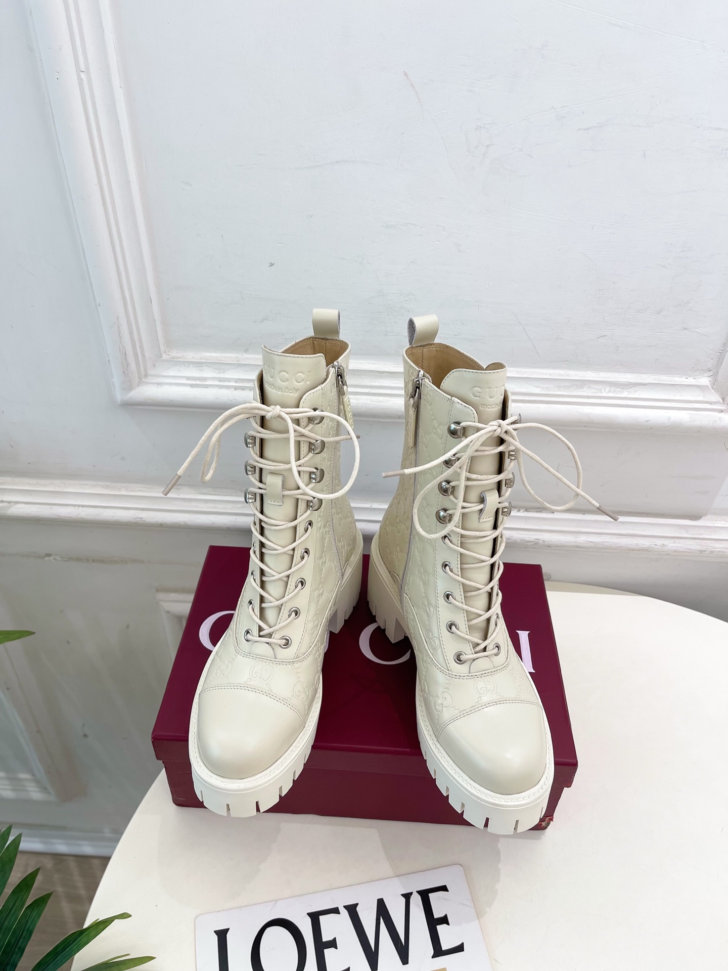 Gucci | 古驰 25𝐬𝐬 ⭐️2025秋冬新品 走秀款 经典GG系带踝靴短靴 主打系列终于面世，狠