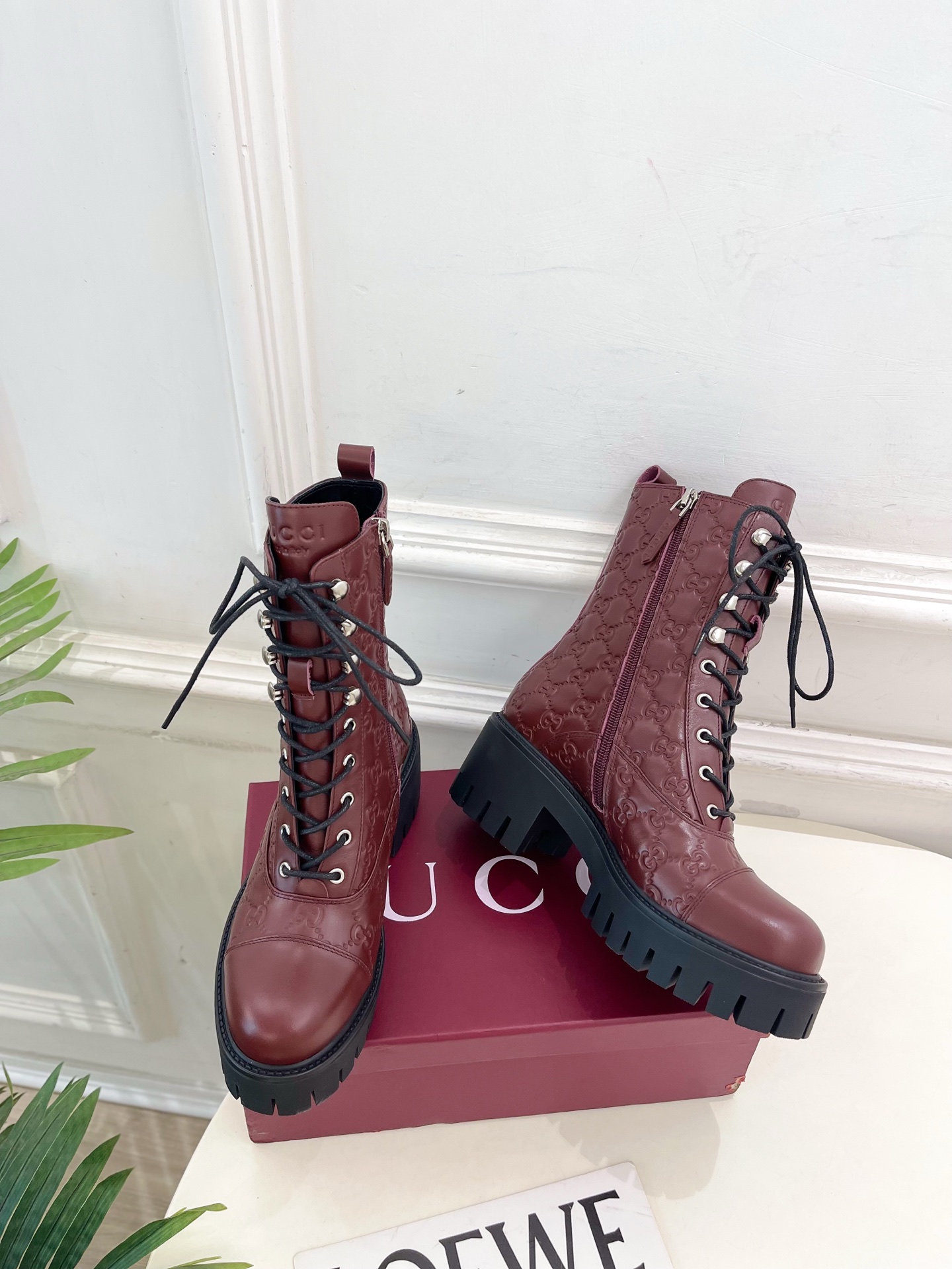 Gucci | 古驰 25𝐬𝐬 ⭐️2025秋冬新品 走秀款 经典GG系带踝靴短靴 主打系列终于面世，狠