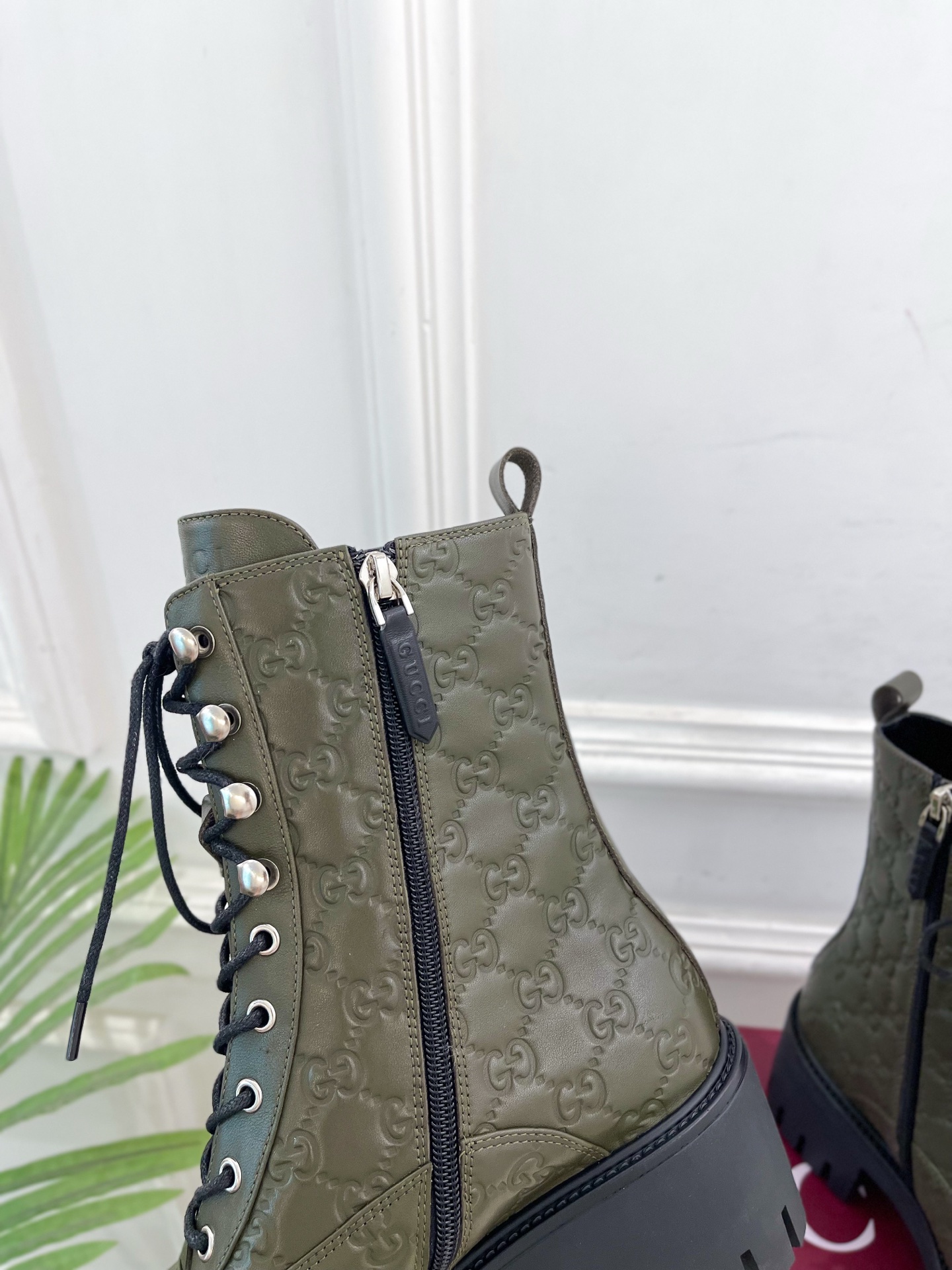 Gucci | 古驰 25𝐬𝐬 ⭐️2025秋冬新品 走秀款 经典GG系带踝靴短靴 主打系列终于面世，狠