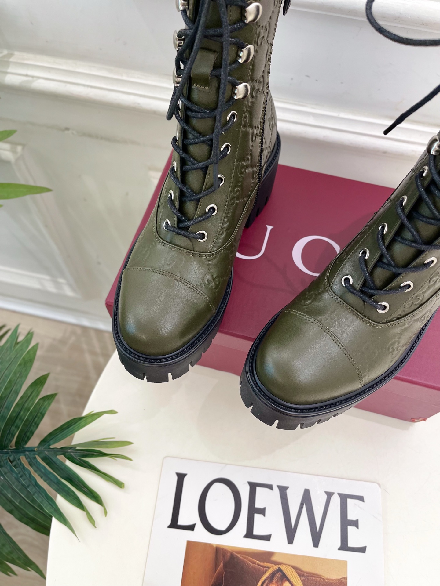 Gucci | 古驰 25𝐬𝐬 ⭐️2025秋冬新品 走秀款 经典GG系带踝靴短靴 主打系列终于面世，狠