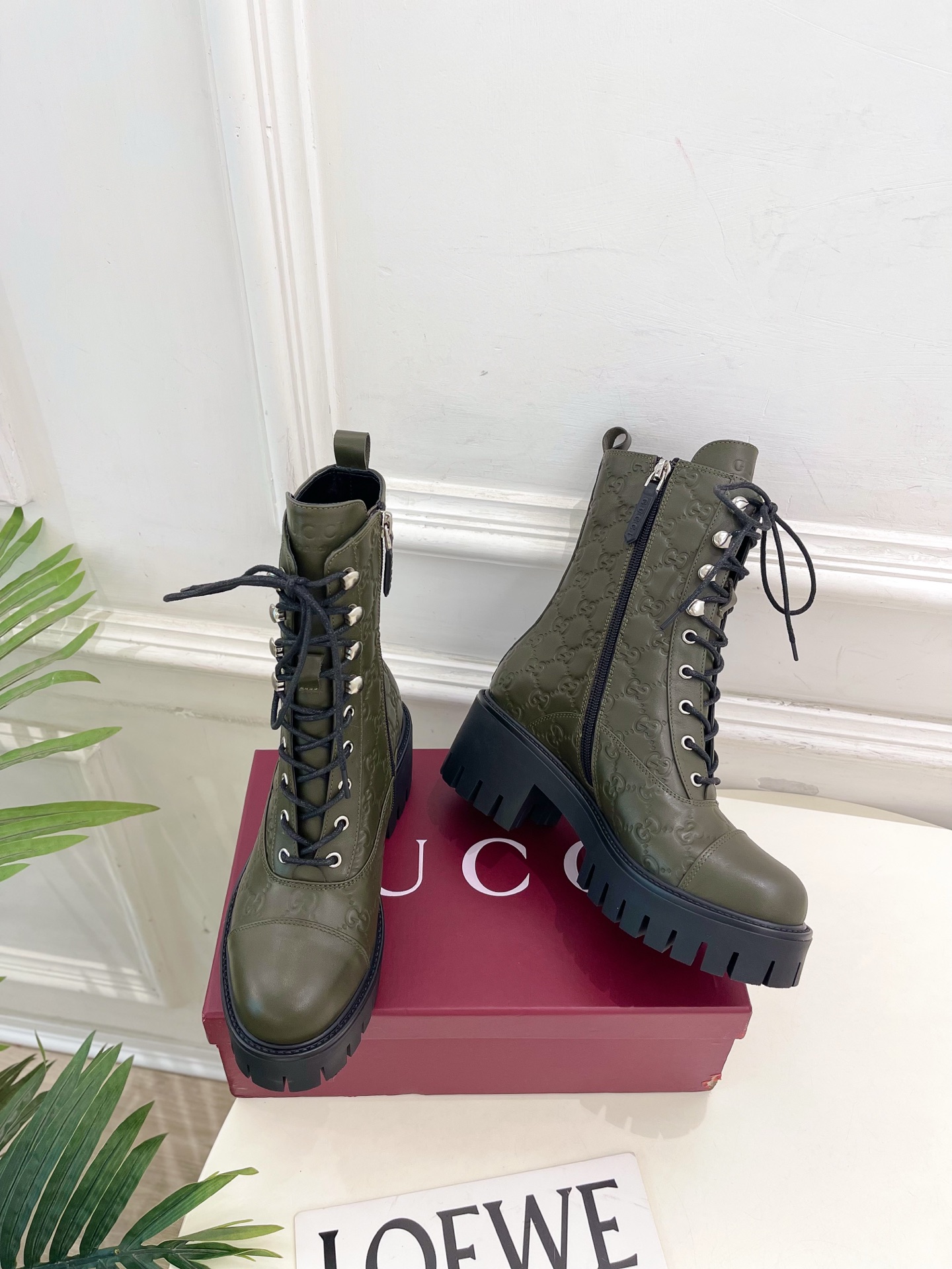 Gucci | 古驰 25𝐬𝐬 ⭐️2025秋冬新品 走秀款 经典GG系带踝靴短靴 主打系列终于面世，狠