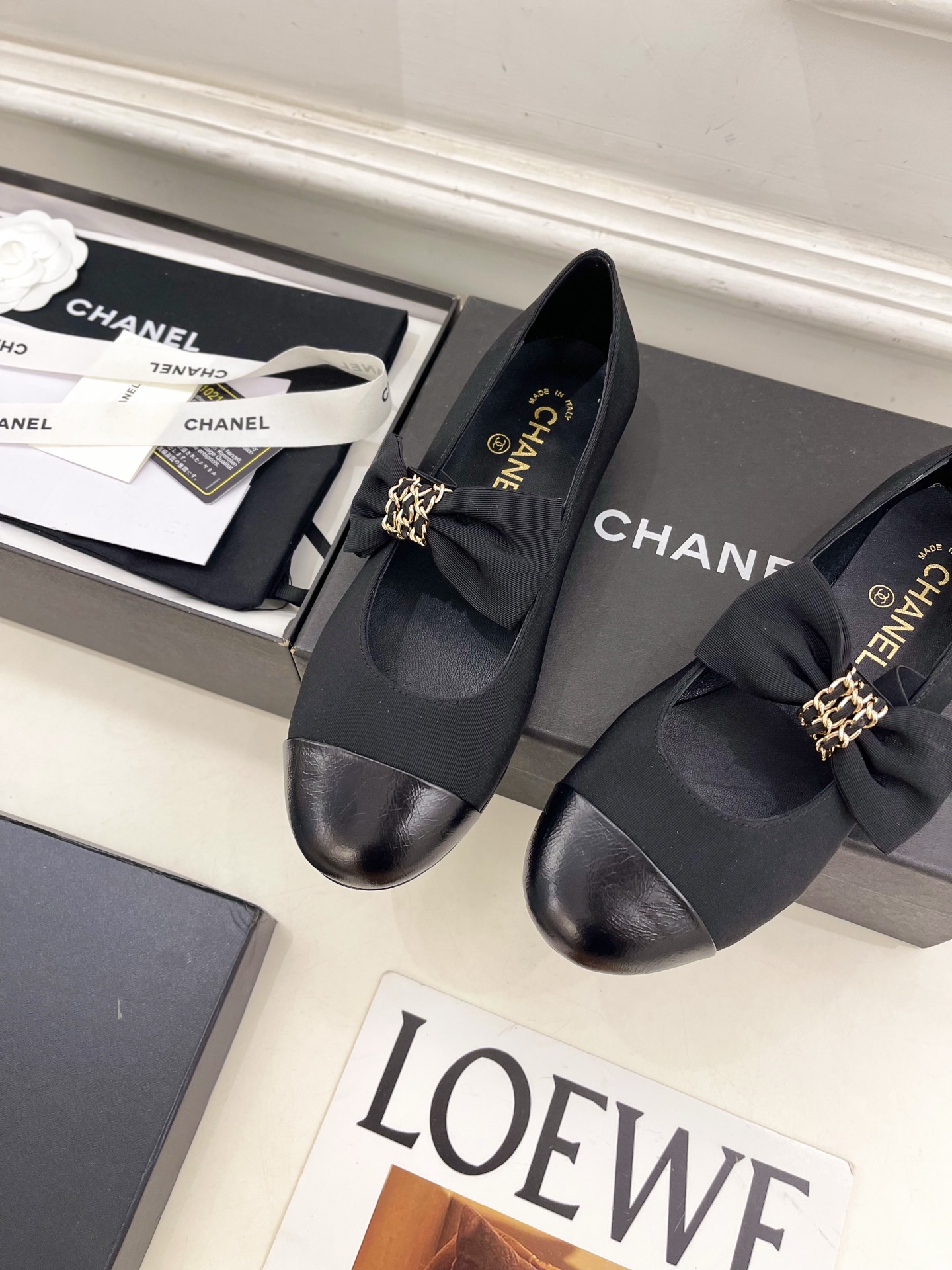 𝐂𝐇𝐀𝐍𝐄𝐋 | 小香 25𝐬𝐬 🦋2025 新品 专柜经典走秀款 小香链条蝴蝶结玛丽珍平底鞋 系列上新