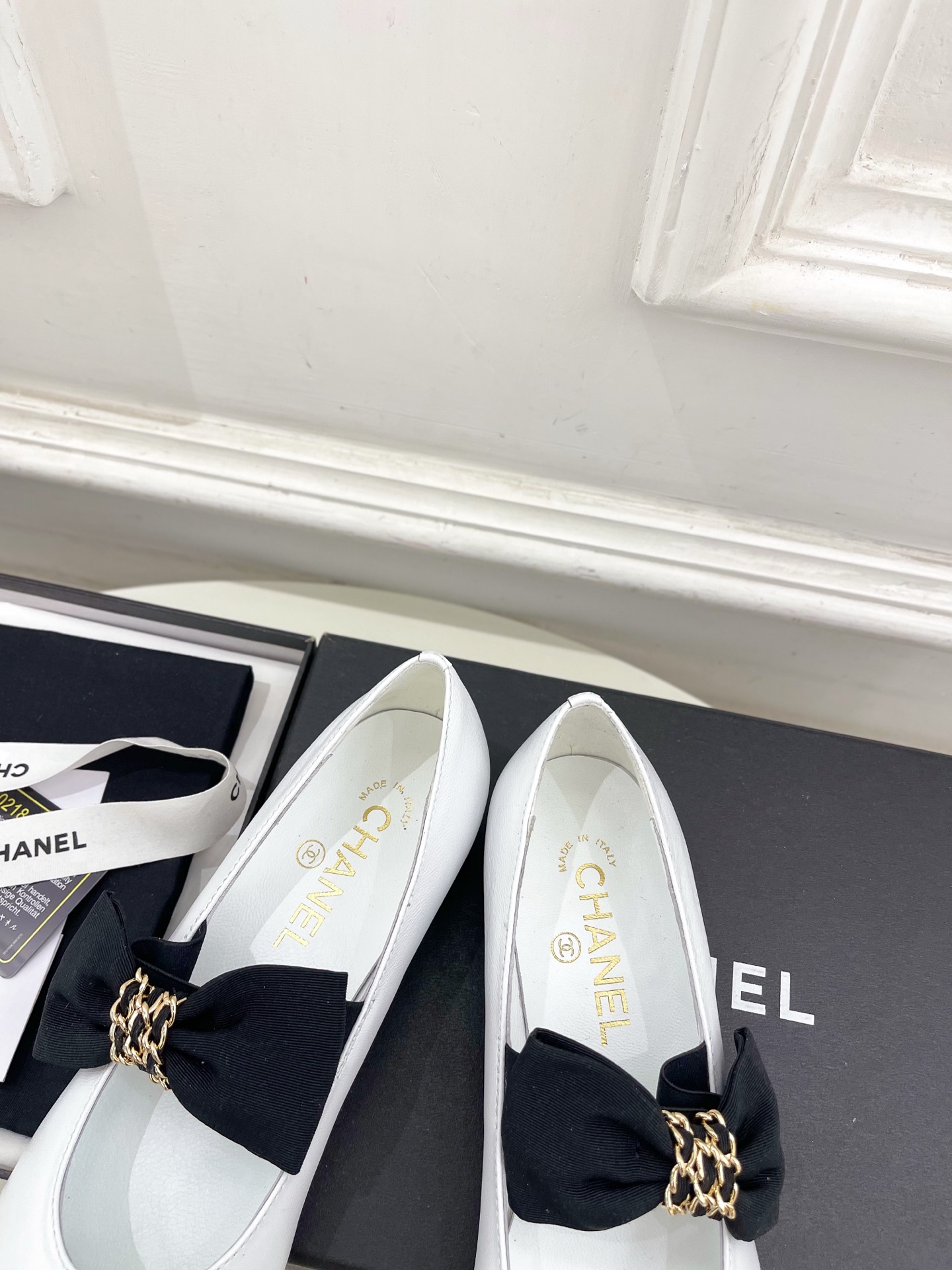 𝐂𝐇𝐀𝐍𝐄𝐋 | 小香 25𝐬𝐬 🦋2025 新品 专柜经典走秀款 小香链条蝴蝶结玛丽珍平底鞋 系列上新