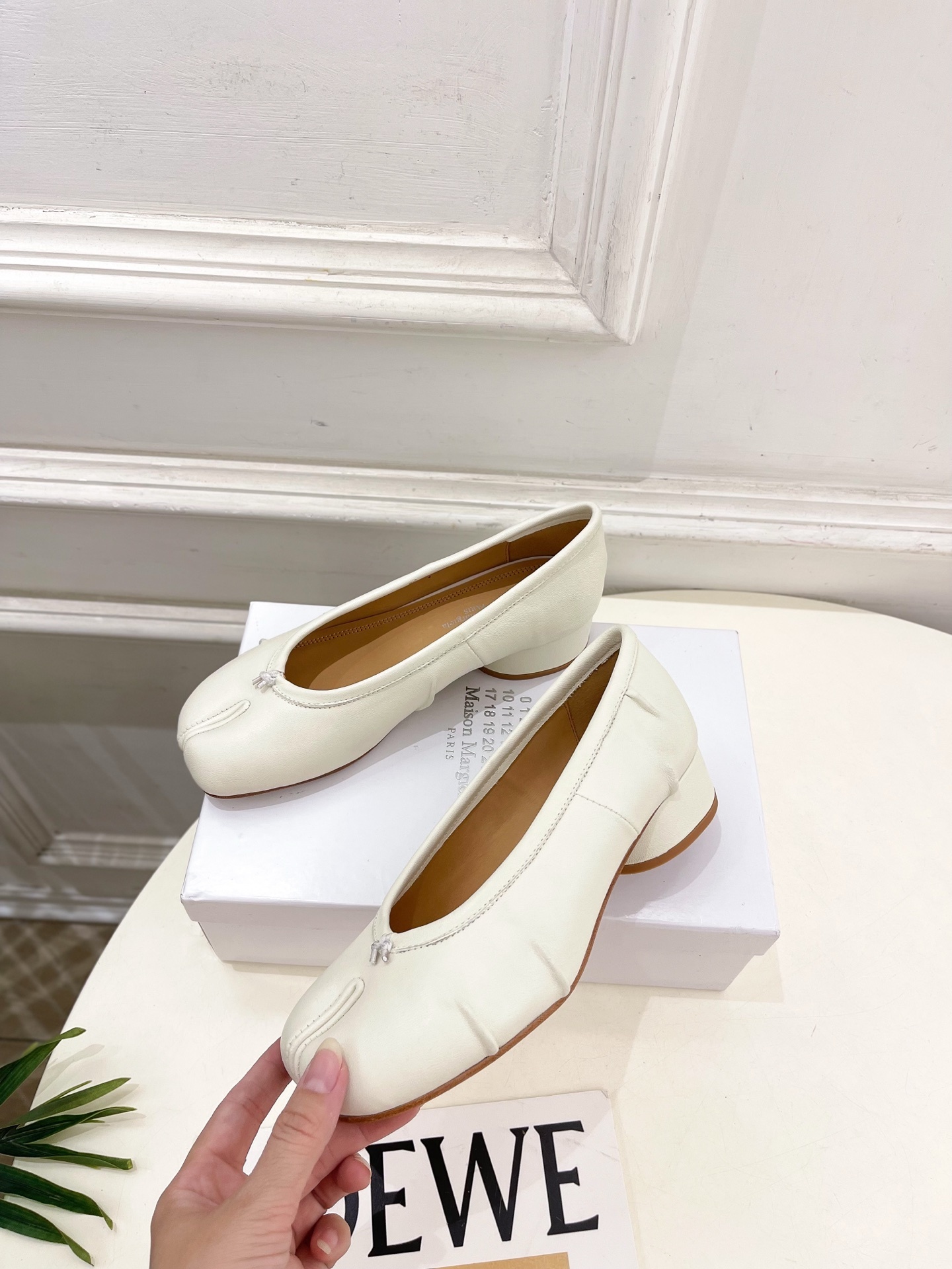 Maison Margiela· MM6马吉拉 2025新款 Tabi分趾褶皱芭蕾鞋————————MM