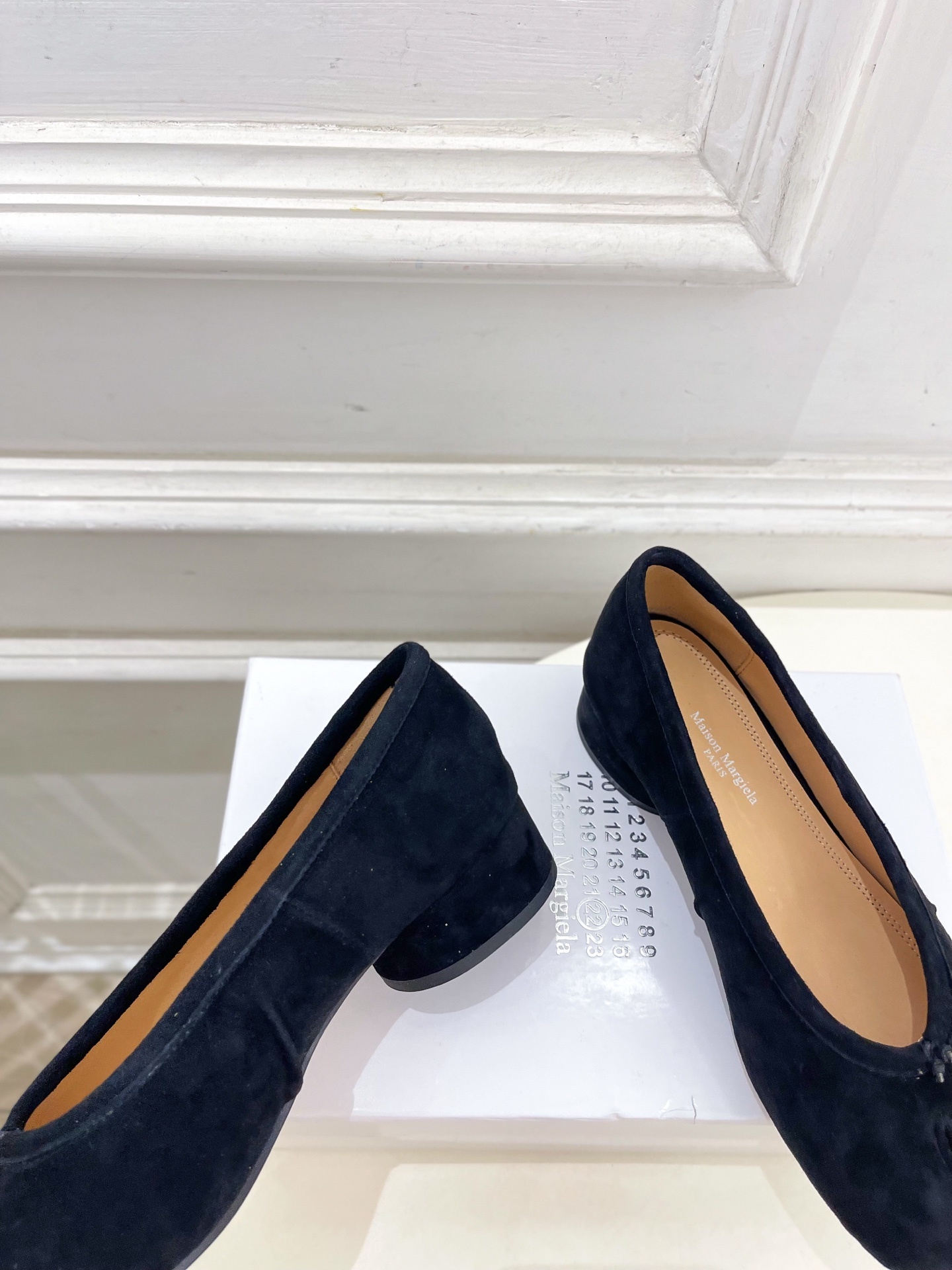 Maison Margiela· MM6马吉拉 2025新款 Tabi分趾褶皱芭蕾鞋————————MM
