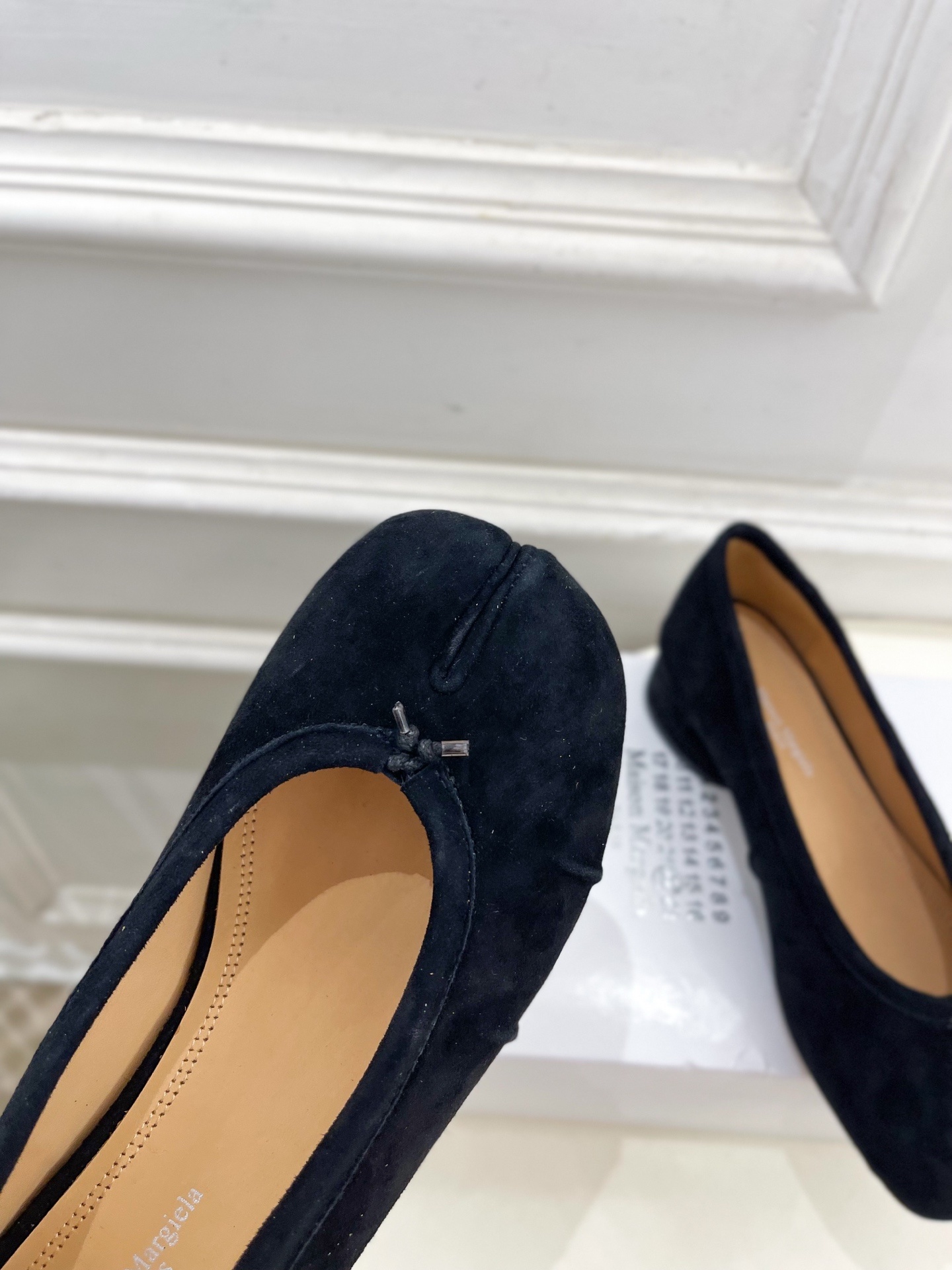 Maison Margiela· MM6马吉拉 2025新款 Tabi分趾褶皱芭蕾鞋————————MM