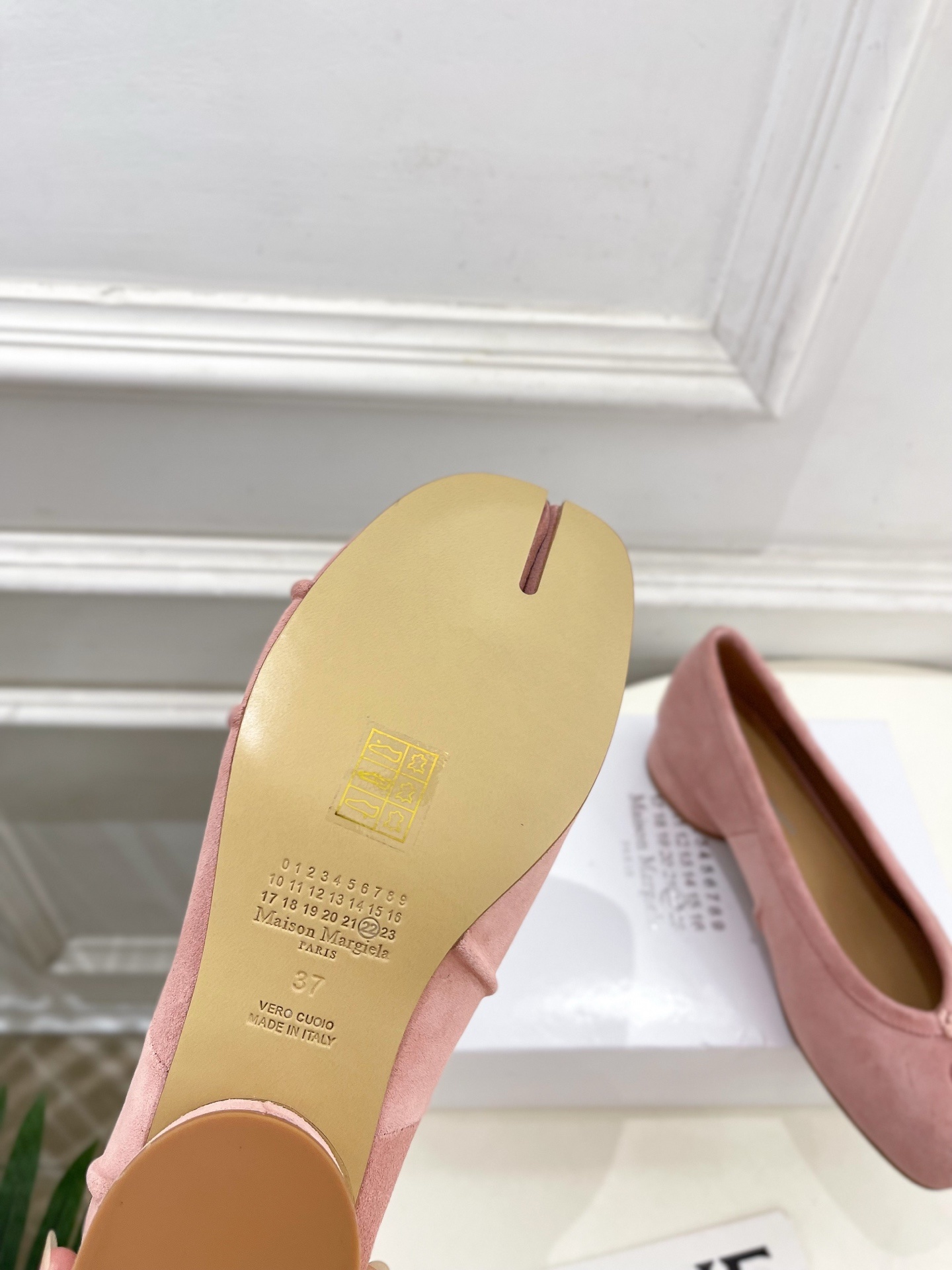 Maison Margiela· MM6马吉拉 2025新款 Tabi分趾褶皱芭蕾鞋————————MM