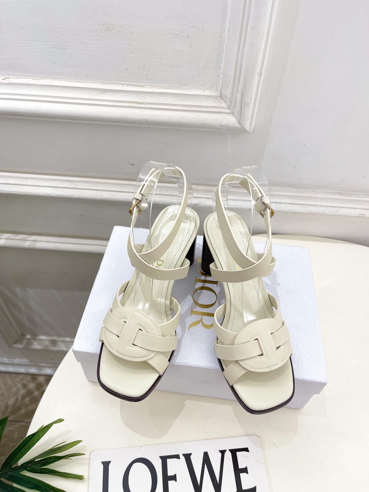 Dior | 迪奥 25 𝐬𝐬 🧡💚2025新品 顶级版本⚠️专柜主打新款 D-Club 高跟凉鞋 硬货
