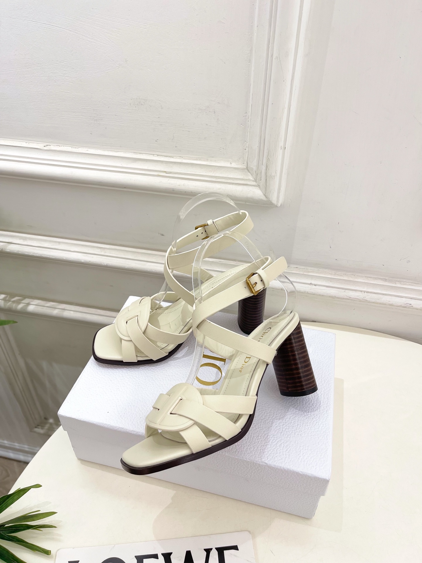 Dior | 迪奥 25 𝐬𝐬 🧡💚2025新品 顶级版本⚠️专柜主打新款 D-Club 高跟凉鞋 硬货