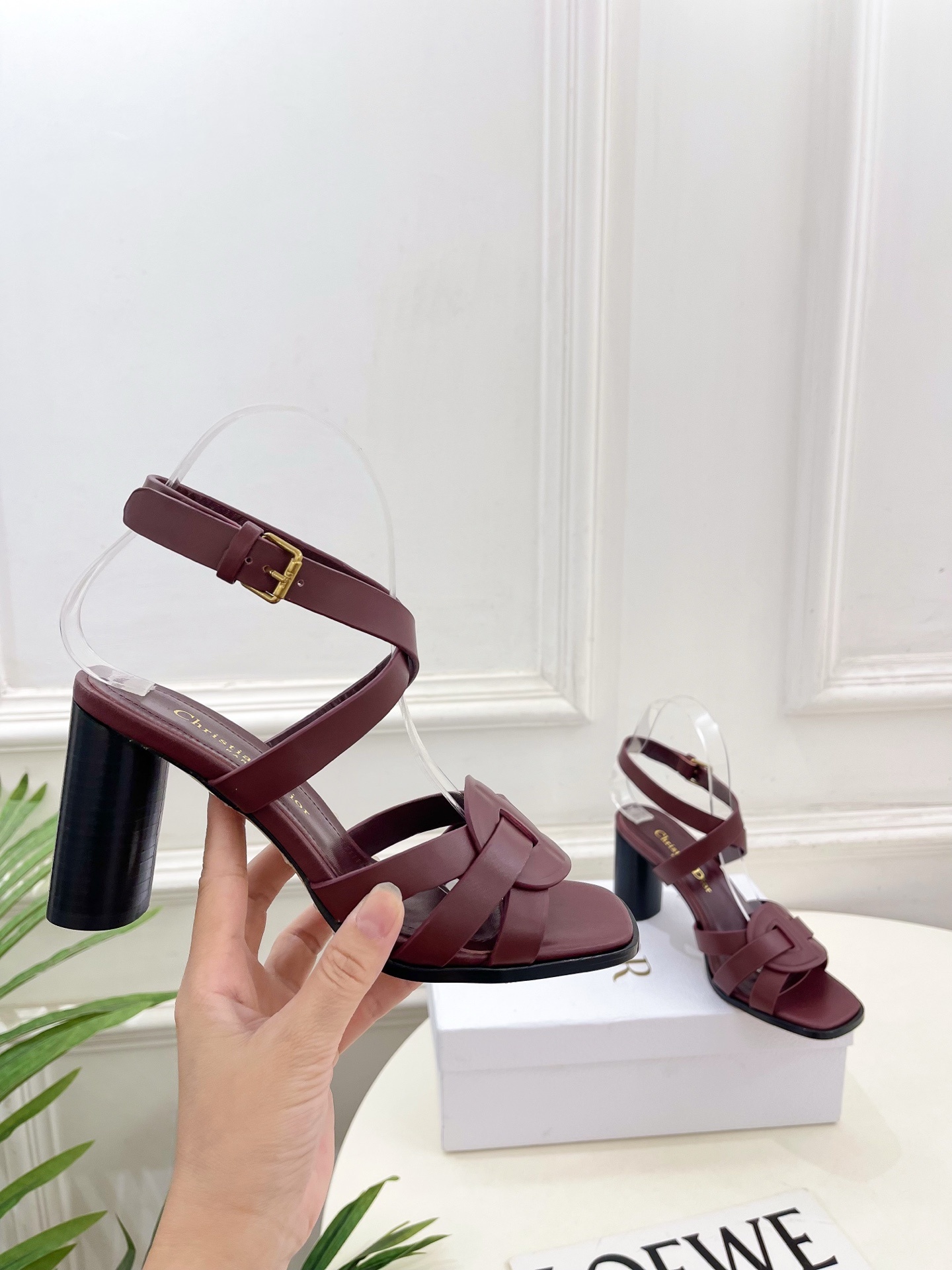 Dior | 迪奥 25 𝐬𝐬 🧡💚2025新品 顶级版本⚠️专柜主打新款 D-Club 高跟凉鞋 硬货