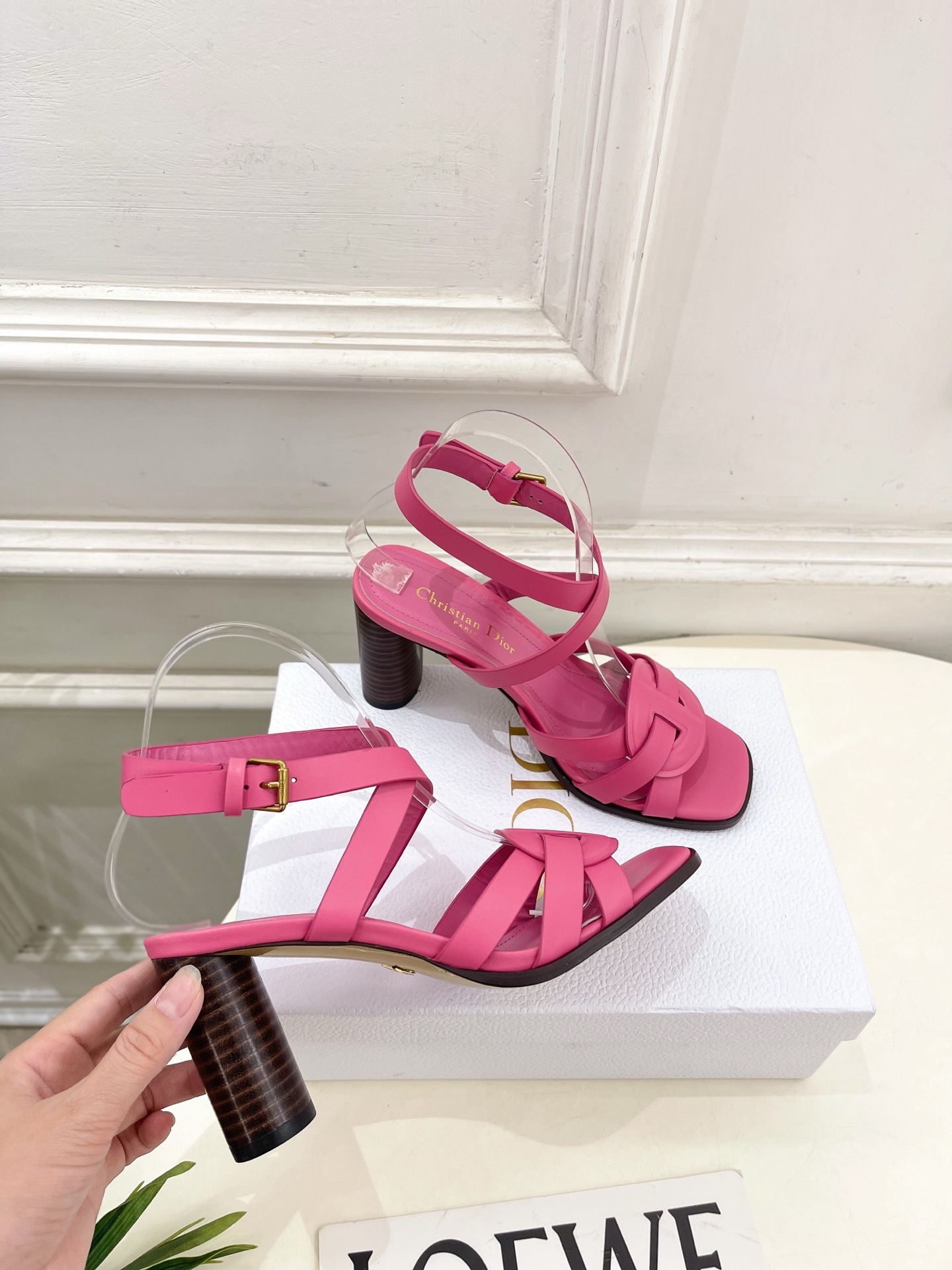 Dior | 迪奥 25 𝐬𝐬 🧡💚2025新品 顶级版本⚠️专柜主打新款 D-Club 高跟凉鞋 硬货