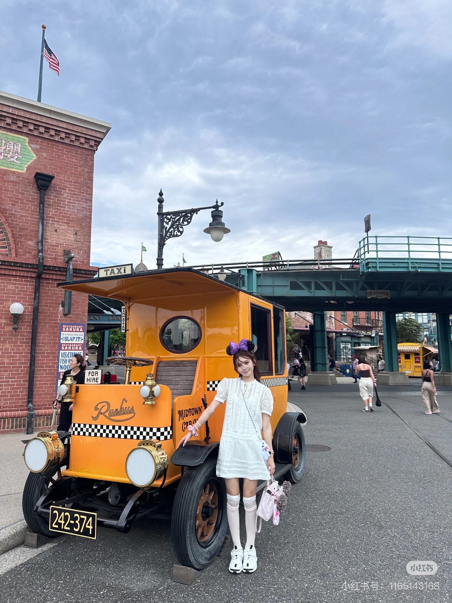 NO:546359,Footwear matching demonstration, casual shoes/sports shoes, sneakers19860909上脚搭配示范,休闲鞋/运动鞋,sneakers,Women's Shoes