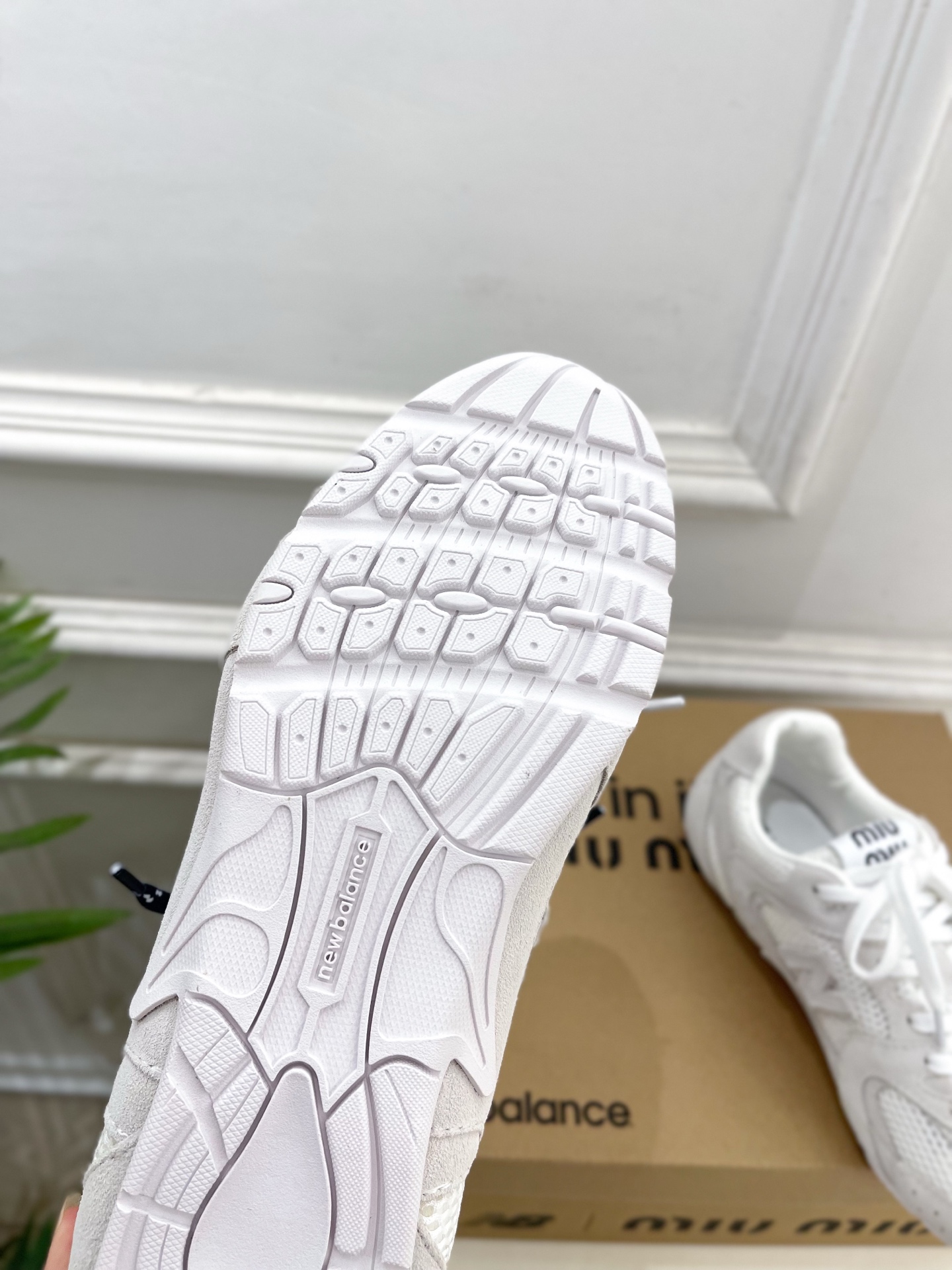 Miu Miu | 缪缪 25𝐬𝐬🖤专柜主打最新秀款 2025新品New Balance x Miu M
